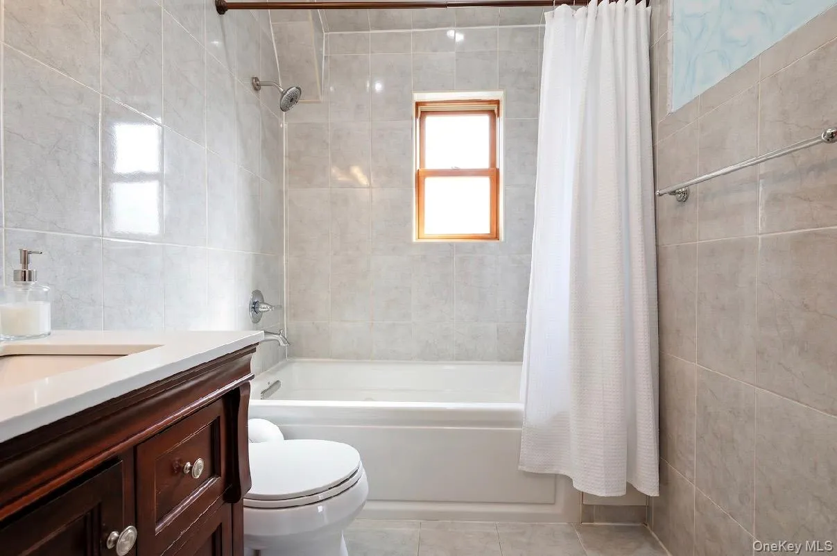269-11 Union Turnpike, New York, NY, 4 Bedrooms Bedrooms, 11 Rooms Rooms,4 BathroomsBathrooms,Residential,For Rent,Union,0,1002854 269-11 Union Turnpike, New York, NY, 4 Bedrooms Bedrooms, 11 Rooms Rooms,4 BathroomsBathrooms,Residential,For Rent,Union,0,1002854