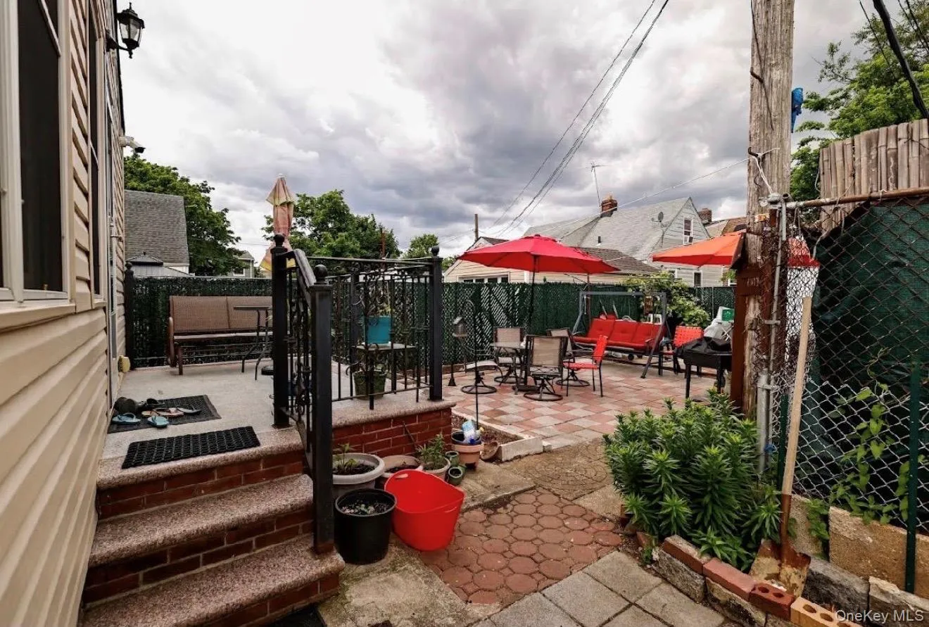 269-11 Union Turnpike, New York, NY, 4 Bedrooms Bedrooms, 11 Rooms Rooms,4 BathroomsBathrooms,Residential,For Rent,Union,0,1002854 269-11 Union Turnpike, New York, NY, 4 Bedrooms Bedrooms, 11 Rooms Rooms,4 BathroomsBathrooms,Residential,For Rent,Union,0,1002854