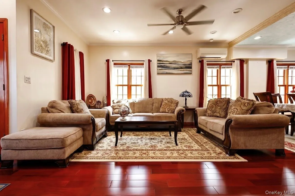 269-11 Union Turnpike, New York, NY, 4 Bedrooms Bedrooms, 11 Rooms Rooms,4 BathroomsBathrooms,Residential,For Rent,Union,0,1002854 269-11 Union Turnpike, New York, NY, 4 Bedrooms Bedrooms, 11 Rooms Rooms,4 BathroomsBathrooms,Residential,For Rent,Union,0,1002854