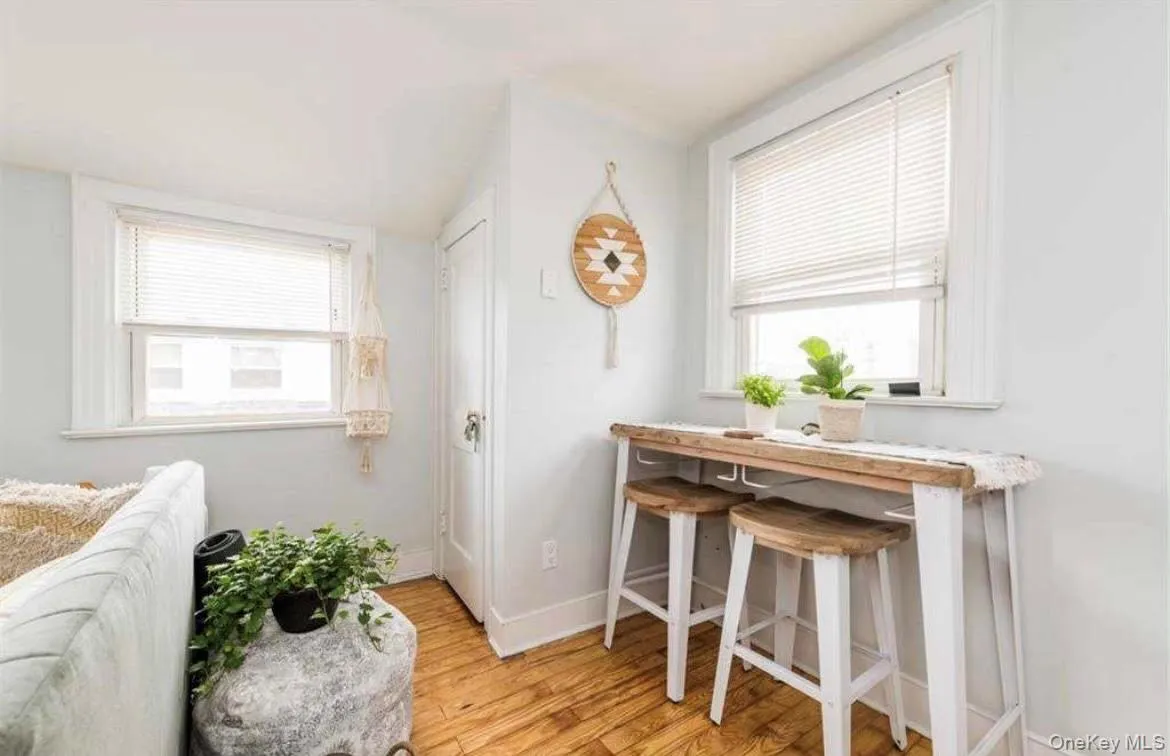 106 Atlantic Avenue, Long Beach, NY, 1 Bedroom Bedrooms, 4 Rooms Rooms,1 BathroomBathrooms,Residential Lease,For Rent,Atlantic,0,1002855 106 Atlantic Avenue, Long Beach, NY, 1 Bedroom Bedrooms, 4 Rooms Rooms,1 BathroomBathrooms,Residential Lease,For Rent,Atlantic,0,1002855