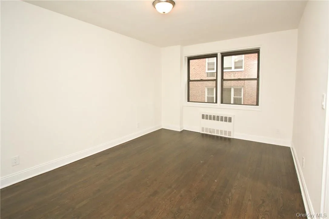 140 Hartsdale Avenue, Greenburgh, NY, 2 Bedrooms Bedrooms, 4 Rooms Rooms,1 BathroomBathrooms,Residential Lease,For Rent,Hartsdale,0,1002856 140 Hartsdale Avenue, Greenburgh, NY, 2 Bedrooms Bedrooms, 4 Rooms Rooms,1 BathroomBathrooms,Residential Lease,For Rent,Hartsdale,0,1002856
