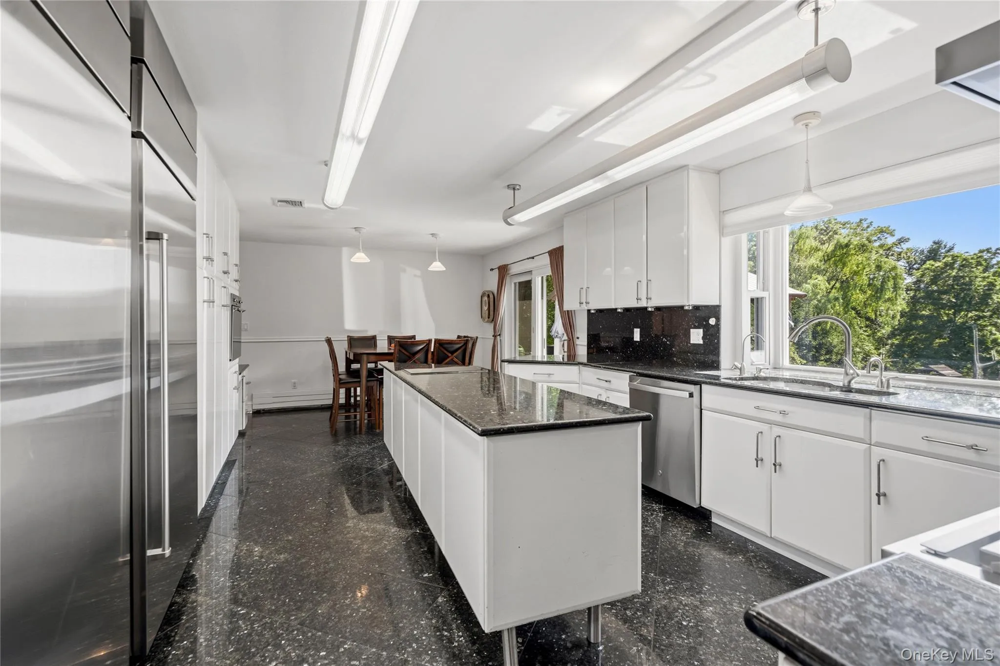 26 Tamara Court, Huntington, NY, 6 Bedrooms Bedrooms, 12 Rooms Rooms,4 BathroomsBathrooms,Residential,For Rent,Tamara,0,1002859 26 Tamara Court, Huntington, NY, 6 Bedrooms Bedrooms, 12 Rooms Rooms,4 BathroomsBathrooms,Residential,For Rent,Tamara,0,1002859