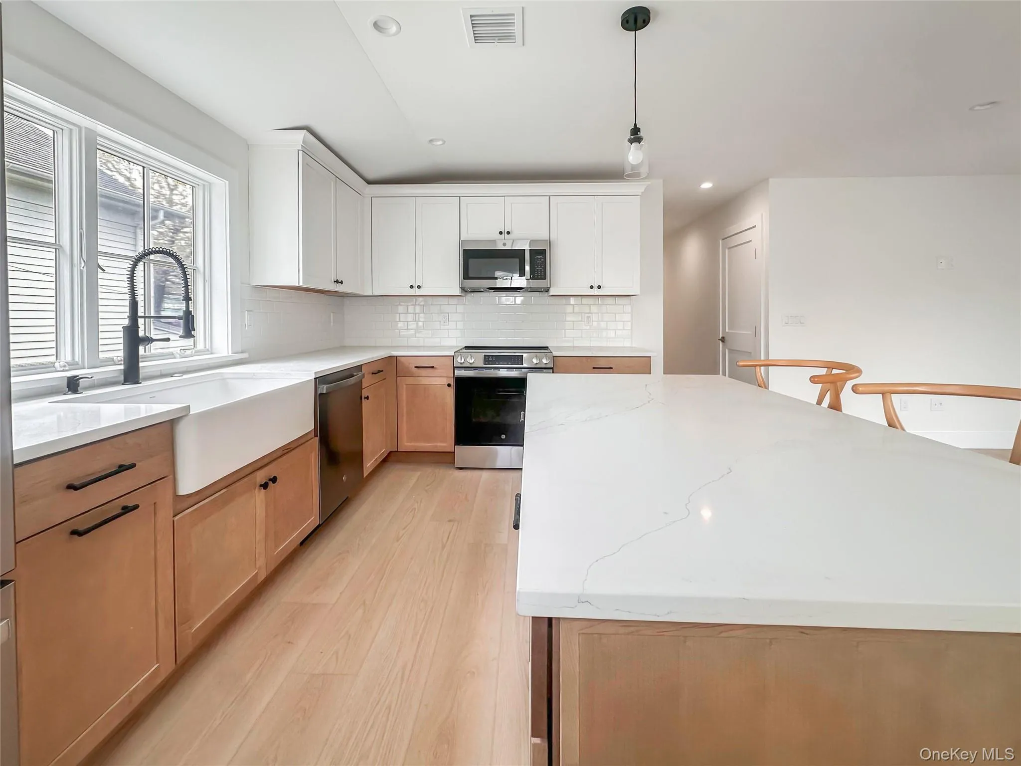 616 Main Street, Southold, NY, 3 Bedrooms Bedrooms, 5 Rooms Rooms,2 BathroomsBathrooms,Residential Lease,For Rent,Main,0,1002860 616 Main Street, Southold, NY, 3 Bedrooms Bedrooms, 5 Rooms Rooms,2 BathroomsBathrooms,Residential Lease,For Rent,Main,0,1002860