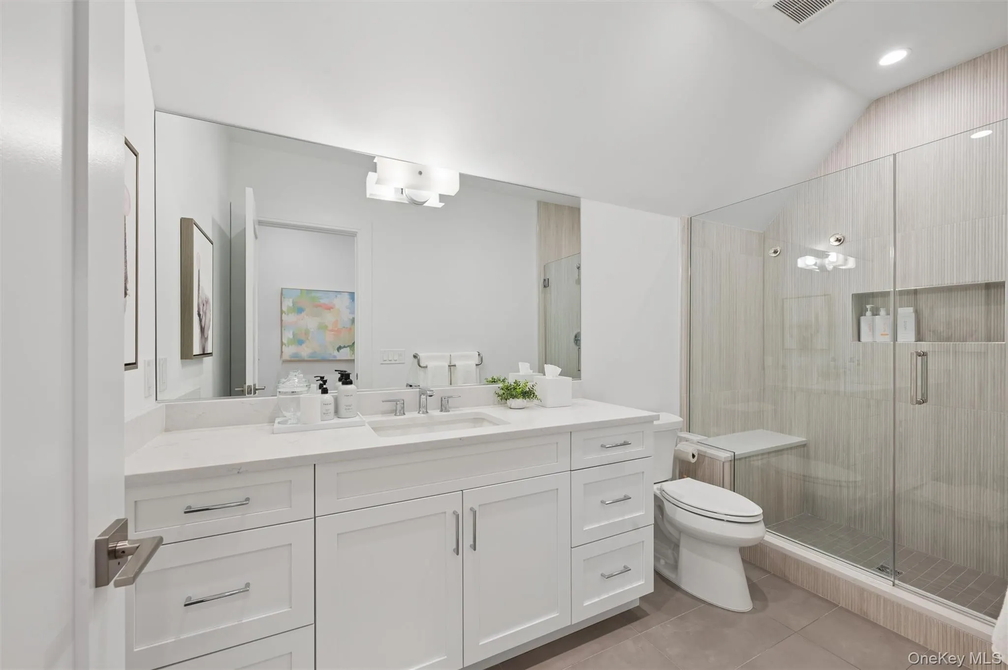 17 Happy Lane, Southampton, NY, 6 Bedrooms Bedrooms, 10 Rooms Rooms,4 BathroomsBathrooms,Residential Lease,For Rent,Happy,0,1002871 17 Happy Lane, Southampton, NY, 6 Bedrooms Bedrooms, 10 Rooms Rooms,4 BathroomsBathrooms,Residential Lease,For Rent,Happy,0,1002871