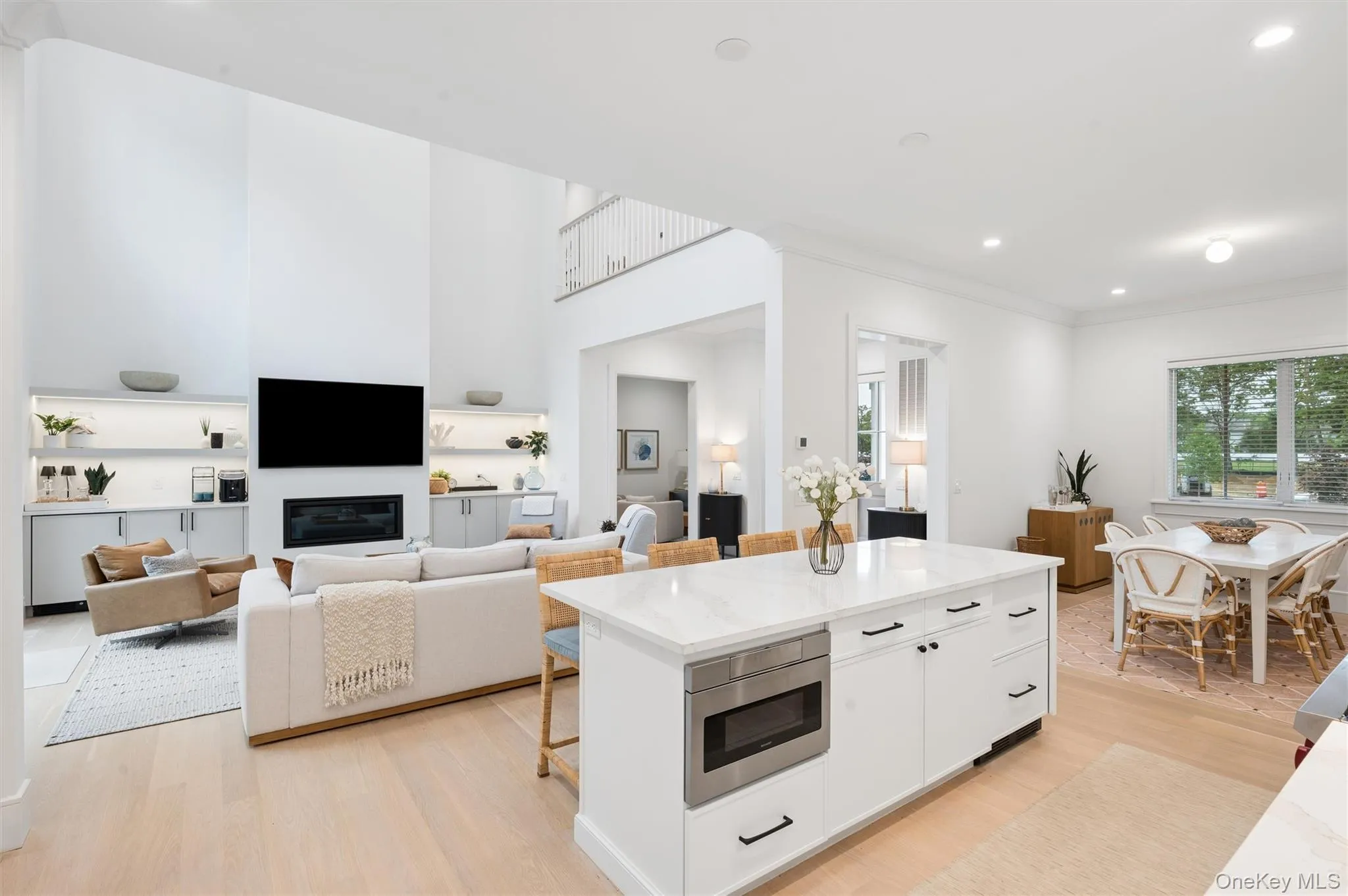 17 Happy Lane, Southampton, NY, 6 Bedrooms Bedrooms, 10 Rooms Rooms,4 BathroomsBathrooms,Residential Lease,For Rent,Happy,0,1002871 17 Happy Lane, Southampton, NY, 6 Bedrooms Bedrooms, 10 Rooms Rooms,4 BathroomsBathrooms,Residential Lease,For Rent,Happy,0,1002871