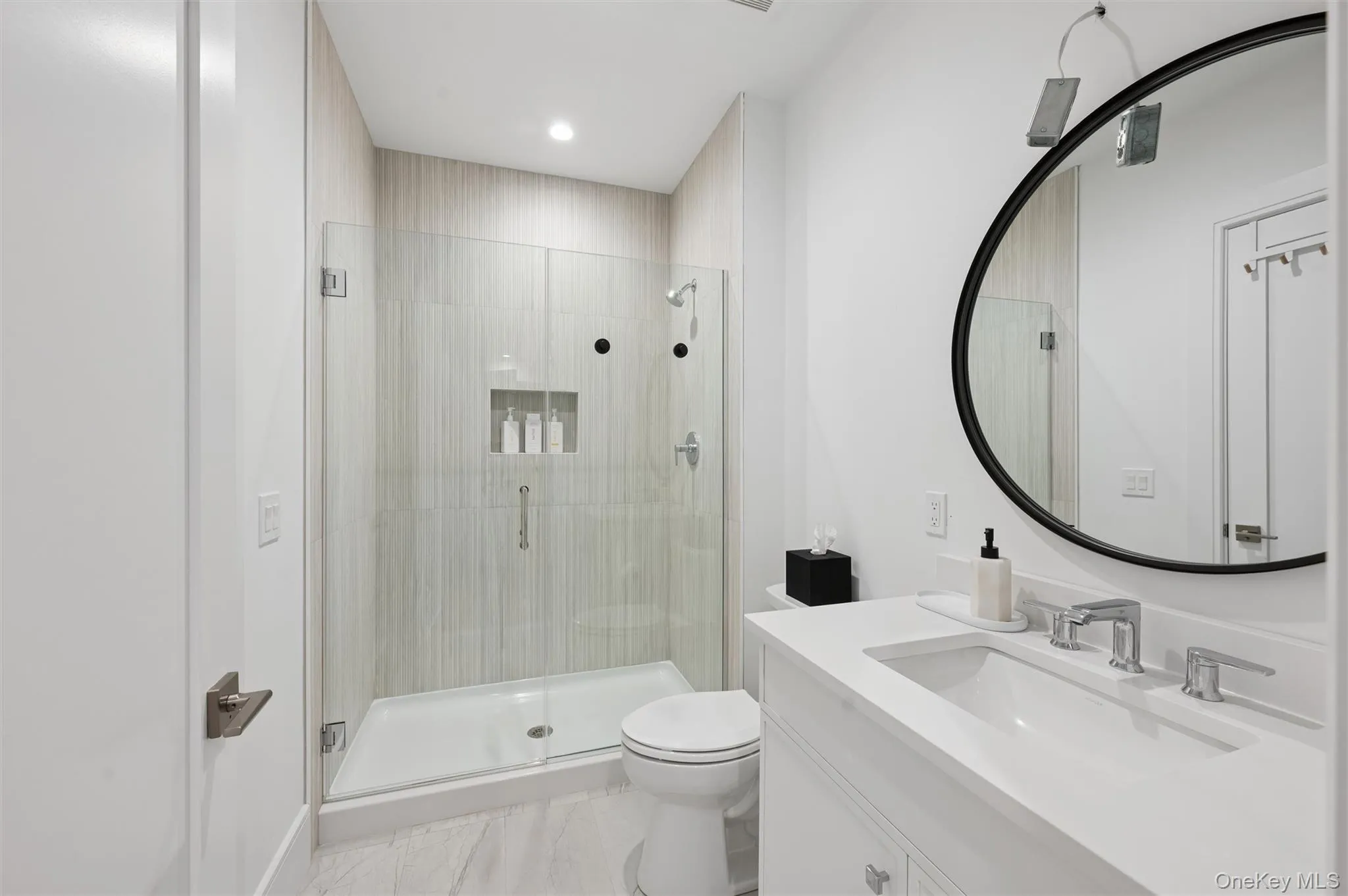 17 Happy Lane, Southampton, NY, 6 Bedrooms Bedrooms, 10 Rooms Rooms,4 BathroomsBathrooms,Residential Lease,For Rent,Happy,0,1002871 17 Happy Lane, Southampton, NY, 6 Bedrooms Bedrooms, 10 Rooms Rooms,4 BathroomsBathrooms,Residential Lease,For Rent,Happy,0,1002871