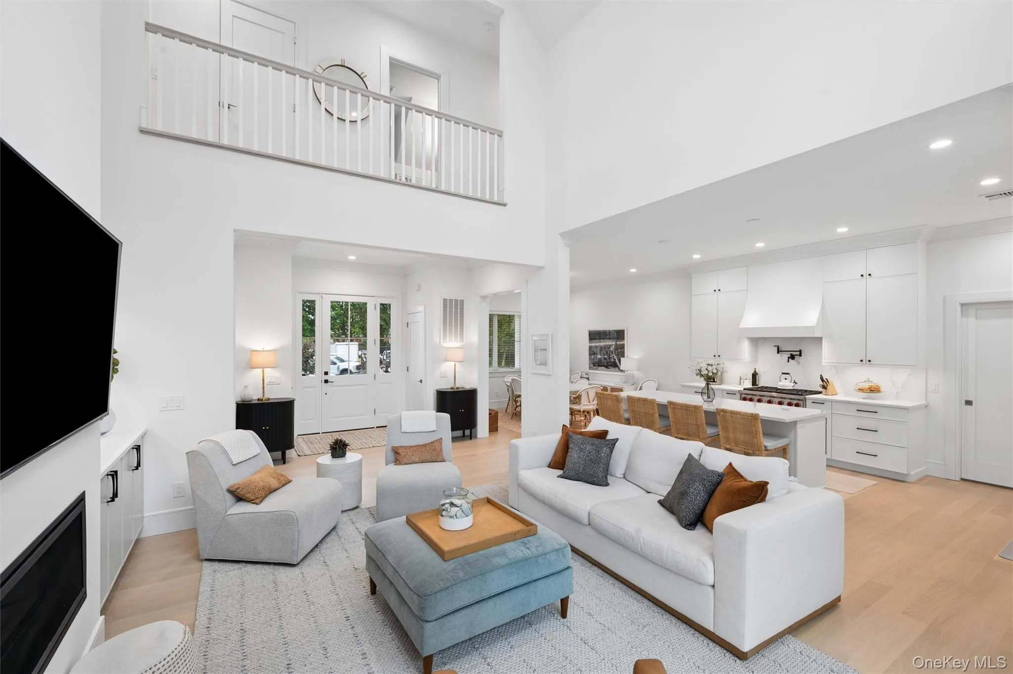 17 Happy Lane, Southampton, NY, 6 Bedrooms Bedrooms, 10 Rooms Rooms,4 BathroomsBathrooms,Residential Lease,For Rent,Happy,0,1002871 17 Happy Lane, Southampton, NY, 6 Bedrooms Bedrooms, 10 Rooms Rooms,4 BathroomsBathrooms,Residential Lease,For Rent,Happy,0,1002871