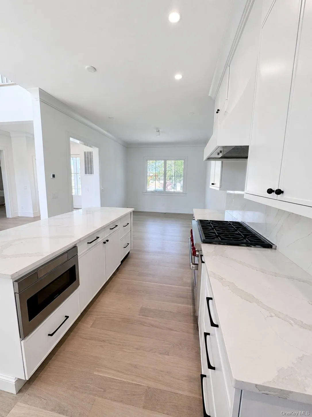 17 Happy Lane, Southampton, NY, 5 Bedrooms Bedrooms, 10 Rooms Rooms,4 BathroomsBathrooms,Residential Lease,For Rent,Happy,0,1002871 17 Happy Lane, Southampton, NY, 5 Bedrooms Bedrooms, 10 Rooms Rooms,4 BathroomsBathrooms,Residential Lease,For Rent,Happy,0,1002871