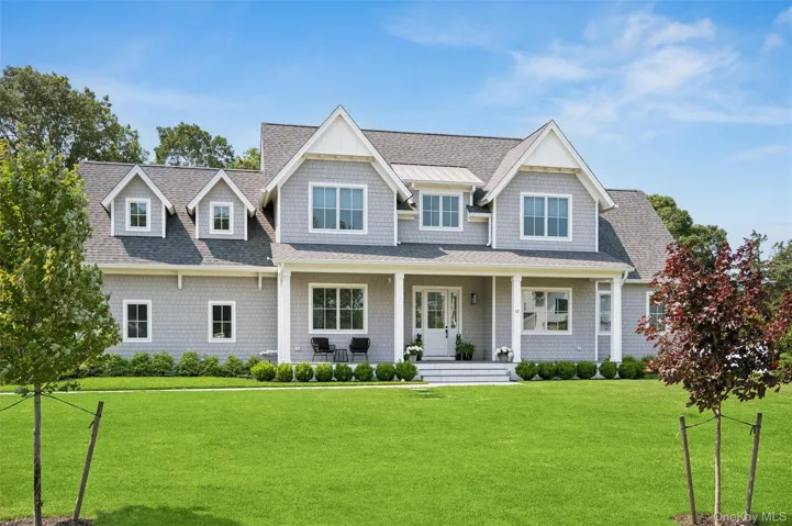 17 Happy Lane, Southampton, New York 11978