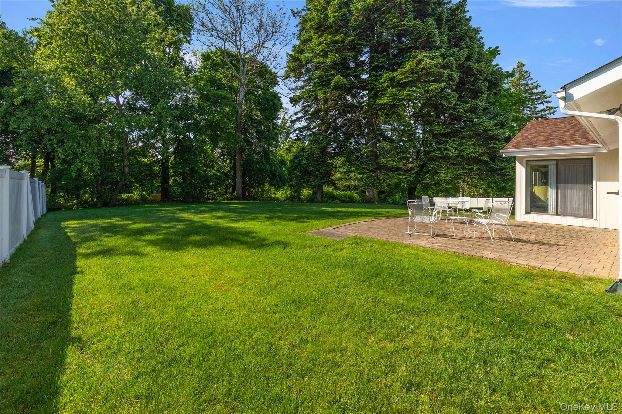 18 Kristi Drive, Oyster Bay, NY, 4 Bedrooms Bedrooms, 11 Rooms Rooms,2 BathroomsBathrooms,Residential,For Rent,Kristi,0,1002874 18 Kristi Drive, Oyster Bay, NY, 4 Bedrooms Bedrooms, 11 Rooms Rooms,2 BathroomsBathrooms,Residential,For Rent,Kristi,0,1002874