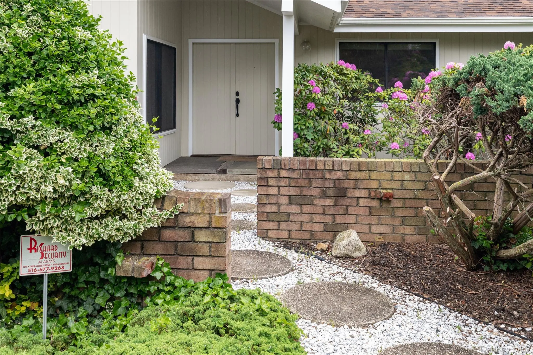 18 Kristi Drive, Oyster Bay, NY, 4 Bedrooms Bedrooms, 11 Rooms Rooms,2 BathroomsBathrooms,Residential,For Rent,Kristi,0,1002874 18 Kristi Drive, Oyster Bay, NY, 4 Bedrooms Bedrooms, 11 Rooms Rooms,2 BathroomsBathrooms,Residential,For Rent,Kristi,0,1002874