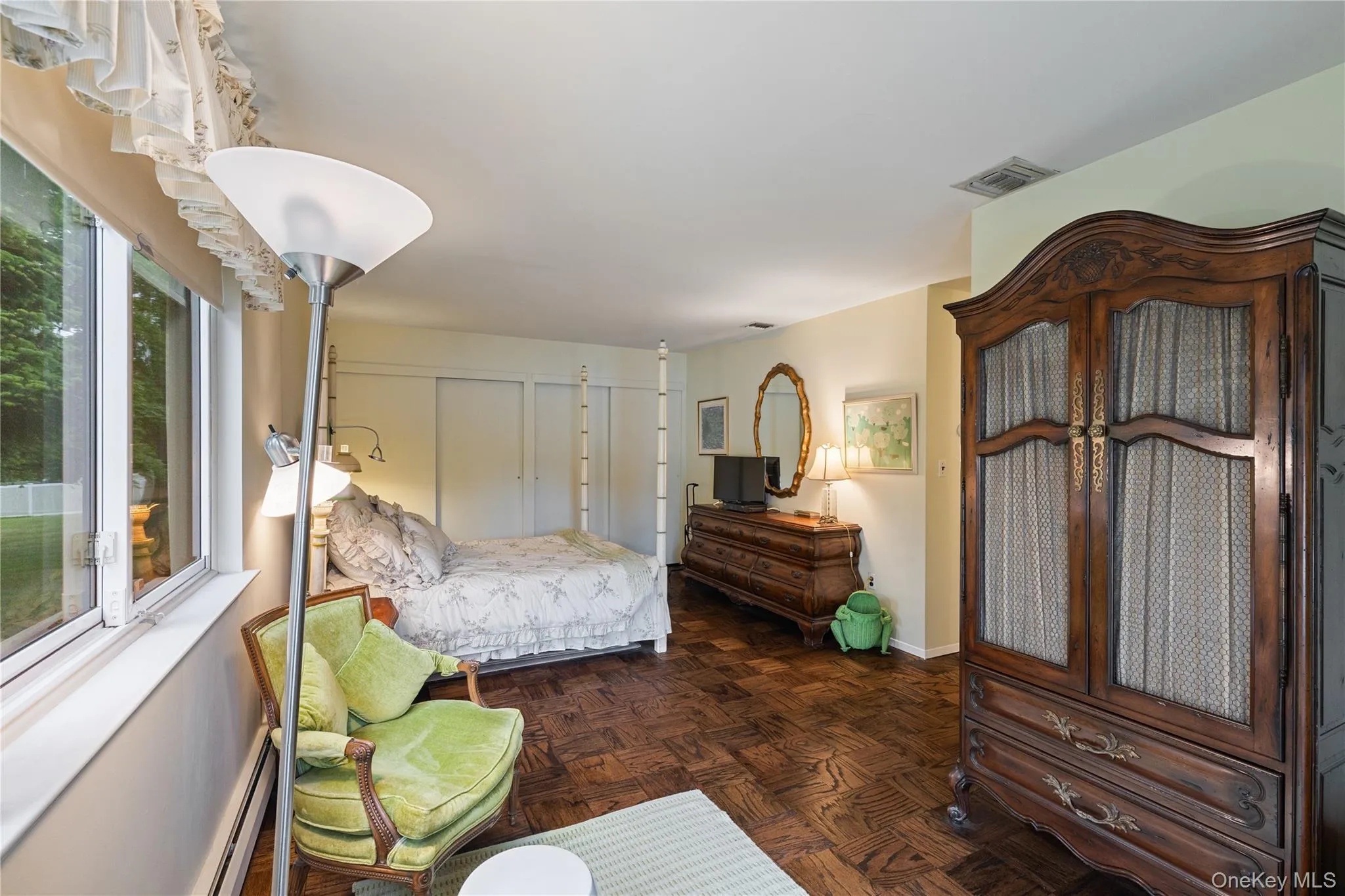 18 Kristi Drive, Oyster Bay, NY, 4 Bedrooms Bedrooms, 11 Rooms Rooms,2 BathroomsBathrooms,Residential,For Rent,Kristi,0,1002874 18 Kristi Drive, Oyster Bay, NY, 4 Bedrooms Bedrooms, 11 Rooms Rooms,2 BathroomsBathrooms,Residential,For Rent,Kristi,0,1002874