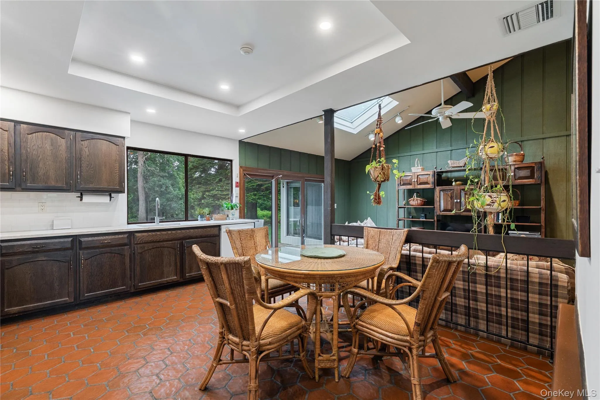 18 Kristi Drive, Oyster Bay, NY, 4 Bedrooms Bedrooms, 11 Rooms Rooms,2 BathroomsBathrooms,Residential,For Rent,Kristi,0,1002874 18 Kristi Drive, Oyster Bay, NY, 4 Bedrooms Bedrooms, 11 Rooms Rooms,2 BathroomsBathrooms,Residential,For Rent,Kristi,0,1002874