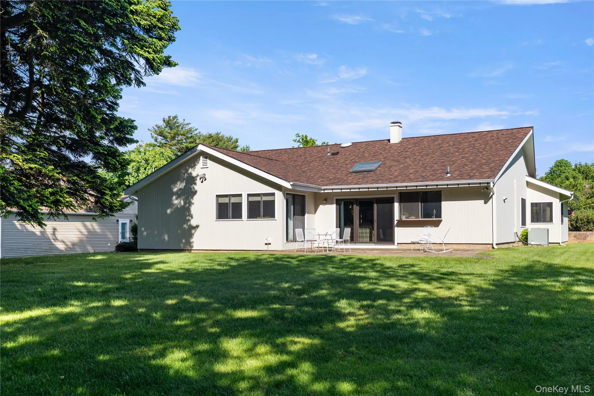 18 Kristi Drive, Oyster Bay, NY, 4 Bedrooms Bedrooms, 11 Rooms Rooms,2 BathroomsBathrooms,Residential,For Rent,Kristi,0,1002874 18 Kristi Drive, Oyster Bay, NY, 4 Bedrooms Bedrooms, 11 Rooms Rooms,2 BathroomsBathrooms,Residential,For Rent,Kristi,0,1002874