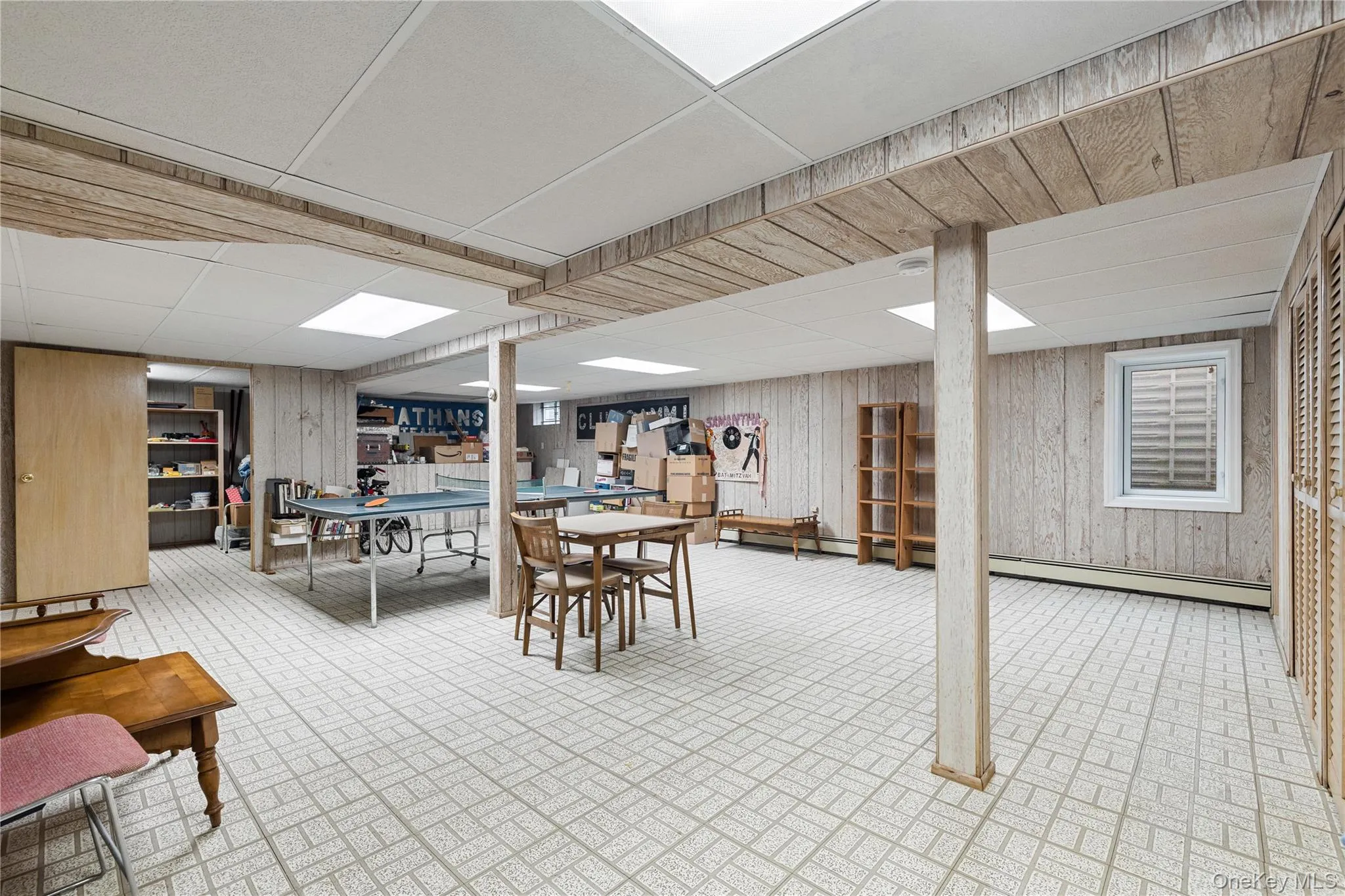 18 Kristi Drive, Oyster Bay, NY, 4 Bedrooms Bedrooms, 11 Rooms Rooms,2 BathroomsBathrooms,Residential,For Rent,Kristi,0,1002874 18 Kristi Drive, Oyster Bay, NY, 4 Bedrooms Bedrooms, 11 Rooms Rooms,2 BathroomsBathrooms,Residential,For Rent,Kristi,0,1002874