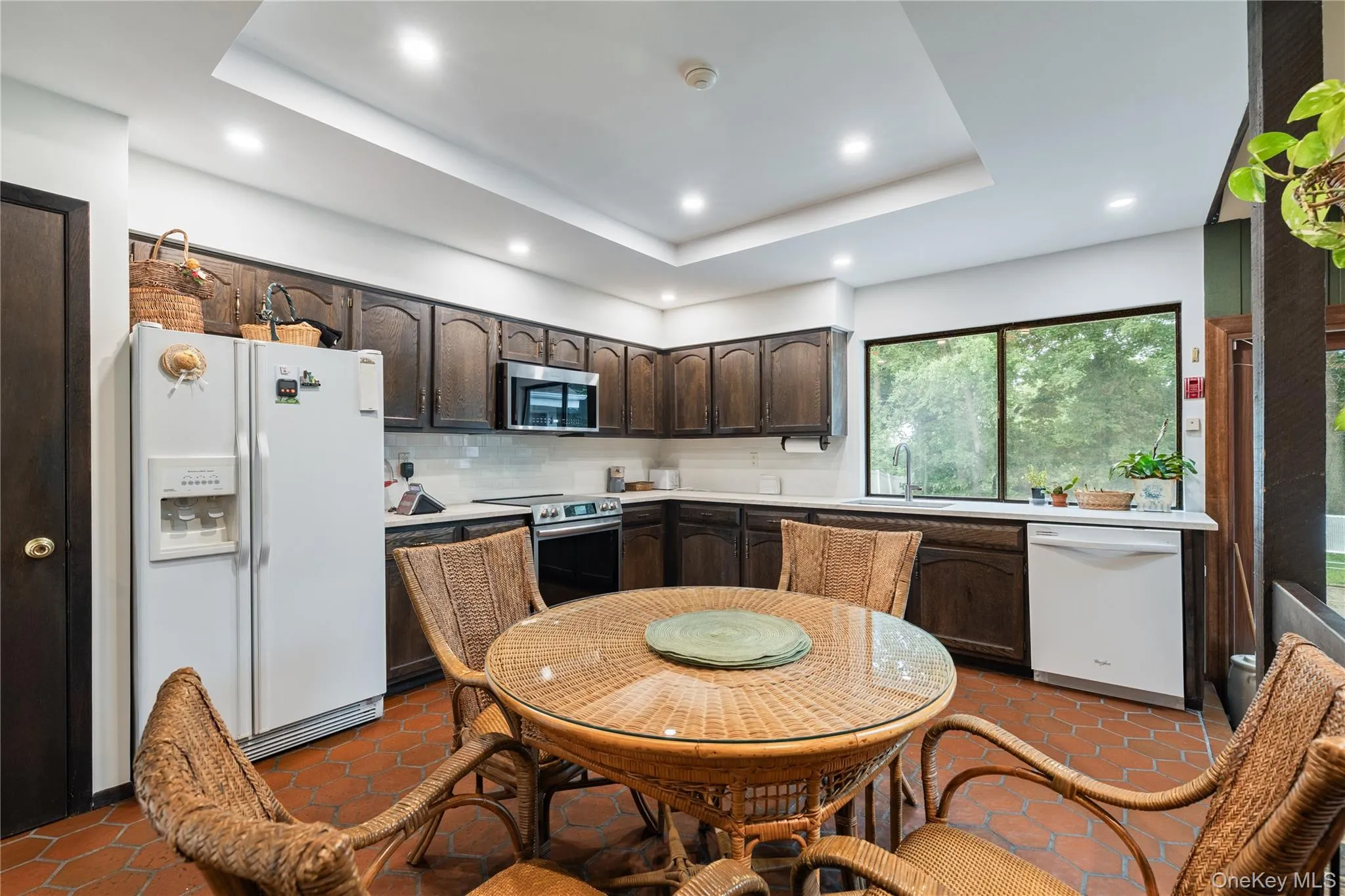 18 Kristi Drive, Oyster Bay, NY, 4 Bedrooms Bedrooms, 11 Rooms Rooms,2 BathroomsBathrooms,Residential,For Rent,Kristi,0,1002874 18 Kristi Drive, Oyster Bay, NY, 4 Bedrooms Bedrooms, 11 Rooms Rooms,2 BathroomsBathrooms,Residential,For Rent,Kristi,0,1002874