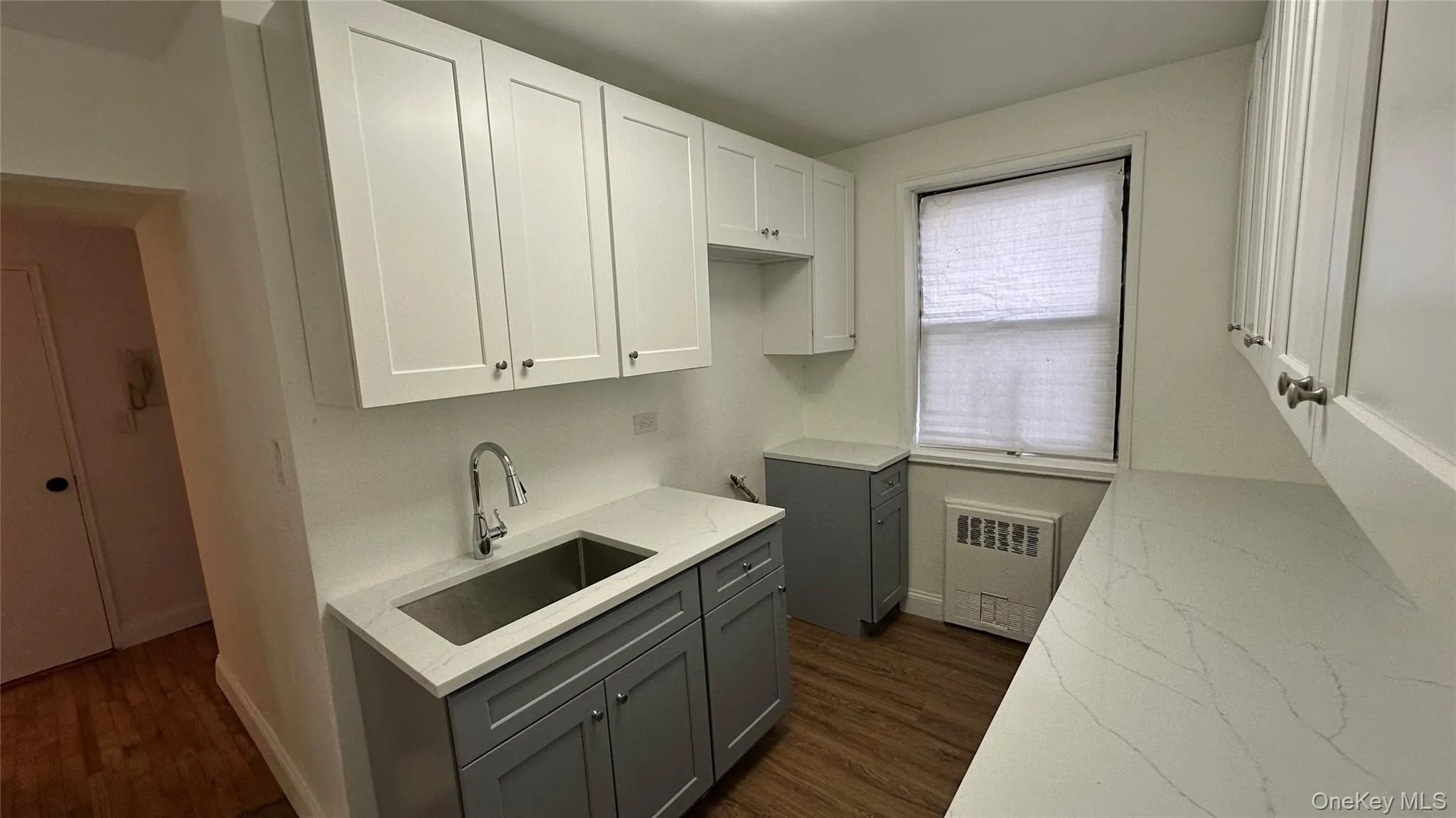 13111 Kew Gardens Road, New York, NY, 2 Bedrooms Bedrooms, 5 Rooms Rooms,1 BathroomBathrooms,Residential,For Rent,Kew Gardens,0,1002876 13111 Kew Gardens Road, New York, NY, 2 Bedrooms Bedrooms, 5 Rooms Rooms,1 BathroomBathrooms,Residential,For Rent,Kew Gardens,0,1002876