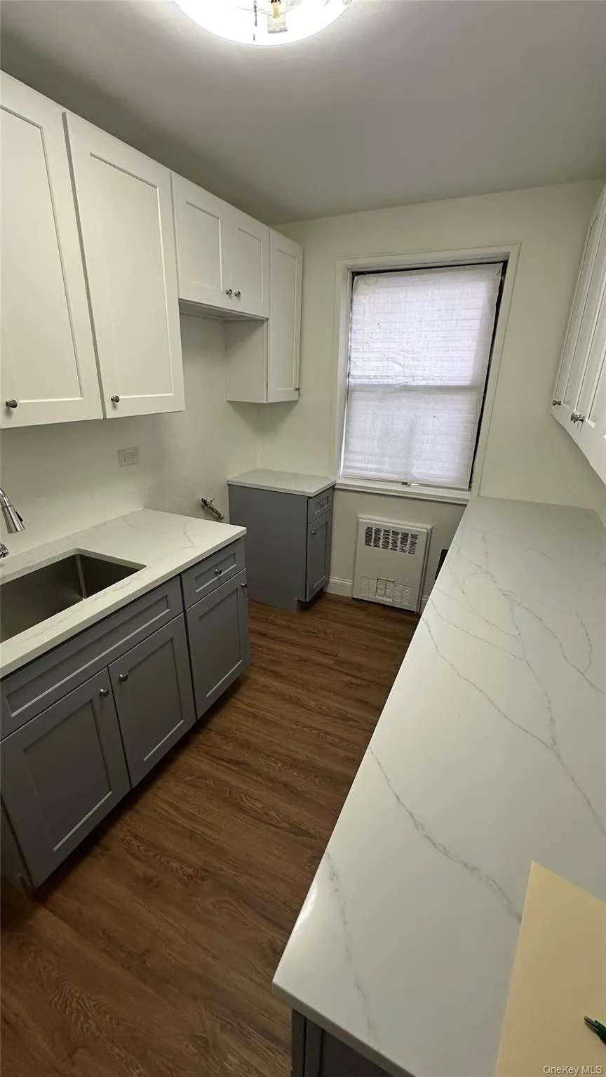 13111 Kew Gardens Road, New York, NY, 2 Bedrooms Bedrooms, 5 Rooms Rooms,1 BathroomBathrooms,Residential,For Rent,Kew Gardens,0,1002876 13111 Kew Gardens Road, New York, NY, 2 Bedrooms Bedrooms, 5 Rooms Rooms,1 BathroomBathrooms,Residential,For Rent,Kew Gardens,0,1002876
