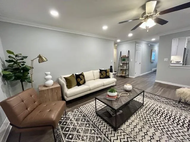 2 Victorian Court, Brookhaven, NY, 2 Bedrooms Bedrooms, 6 Rooms Rooms,2 BathroomsBathrooms,Residential Lease,For Rent,Victorian,0,1002879 2 Victorian Court, Brookhaven, NY, 2 Bedrooms Bedrooms, 6 Rooms Rooms,2 BathroomsBathrooms,Residential Lease,For Rent,Victorian,0,1002879