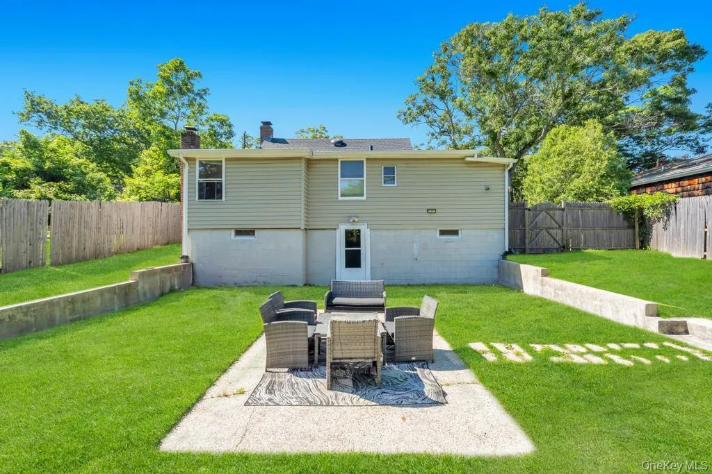 18 Richmond Hill Road, Brookhaven, NY, 2 Bedrooms Bedrooms, 7 Rooms Rooms,1 BathroomBathrooms,Residential,For Rent,Richmond Hill,0,1002884 18 Richmond Hill Road, Brookhaven, NY, 2 Bedrooms Bedrooms, 7 Rooms Rooms,1 BathroomBathrooms,Residential,For Rent,Richmond Hill,0,1002884