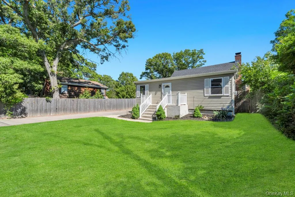 18 Richmond Hill Road, Brookhaven, NY, 2 Bedrooms Bedrooms, 7 Rooms Rooms,1 BathroomBathrooms,Residential,For Rent,Richmond Hill,0,1002884 18 Richmond Hill Road, Brookhaven, NY, 2 Bedrooms Bedrooms, 7 Rooms Rooms,1 BathroomBathrooms,Residential,For Rent,Richmond Hill,0,1002884