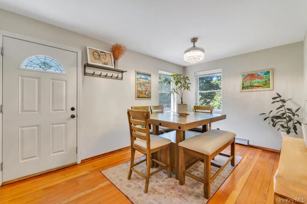 18 Richmond Hill Road, Brookhaven, NY, 2 Bedrooms Bedrooms, 7 Rooms Rooms,1 BathroomBathrooms,Residential,For Rent,Richmond Hill,0,1002884 18 Richmond Hill Road, Brookhaven, NY, 2 Bedrooms Bedrooms, 7 Rooms Rooms,1 BathroomBathrooms,Residential,For Rent,Richmond Hill,0,1002884