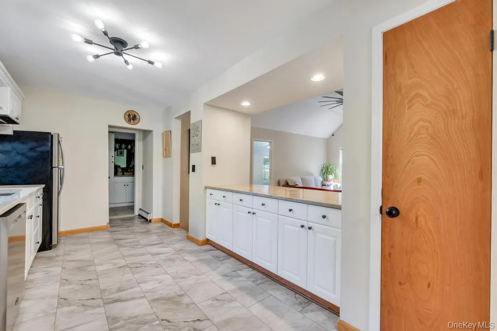 18 Richmond Hill Road, Brookhaven, NY, 2 Bedrooms Bedrooms, 7 Rooms Rooms,1 BathroomBathrooms,Residential,For Rent,Richmond Hill,0,1002884 18 Richmond Hill Road, Brookhaven, NY, 2 Bedrooms Bedrooms, 7 Rooms Rooms,1 BathroomBathrooms,Residential,For Rent,Richmond Hill,0,1002884