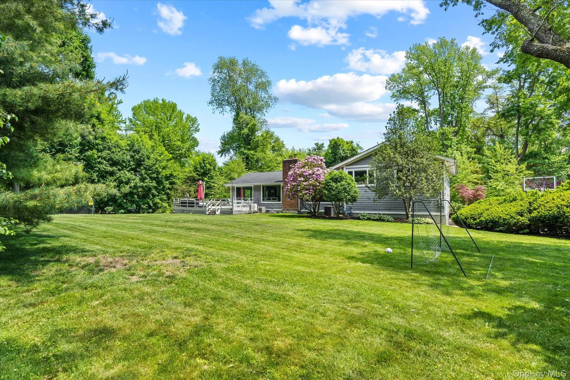 125 Hicks Lane, North Hempstead, NY, 5 Bedrooms Bedrooms, 9 Rooms Rooms,3 BathroomsBathrooms,Residential,For Rent,Hicks,0,1002885 125 Hicks Lane, North Hempstead, NY, 5 Bedrooms Bedrooms, 9 Rooms Rooms,3 BathroomsBathrooms,Residential,For Rent,Hicks,0,1002885