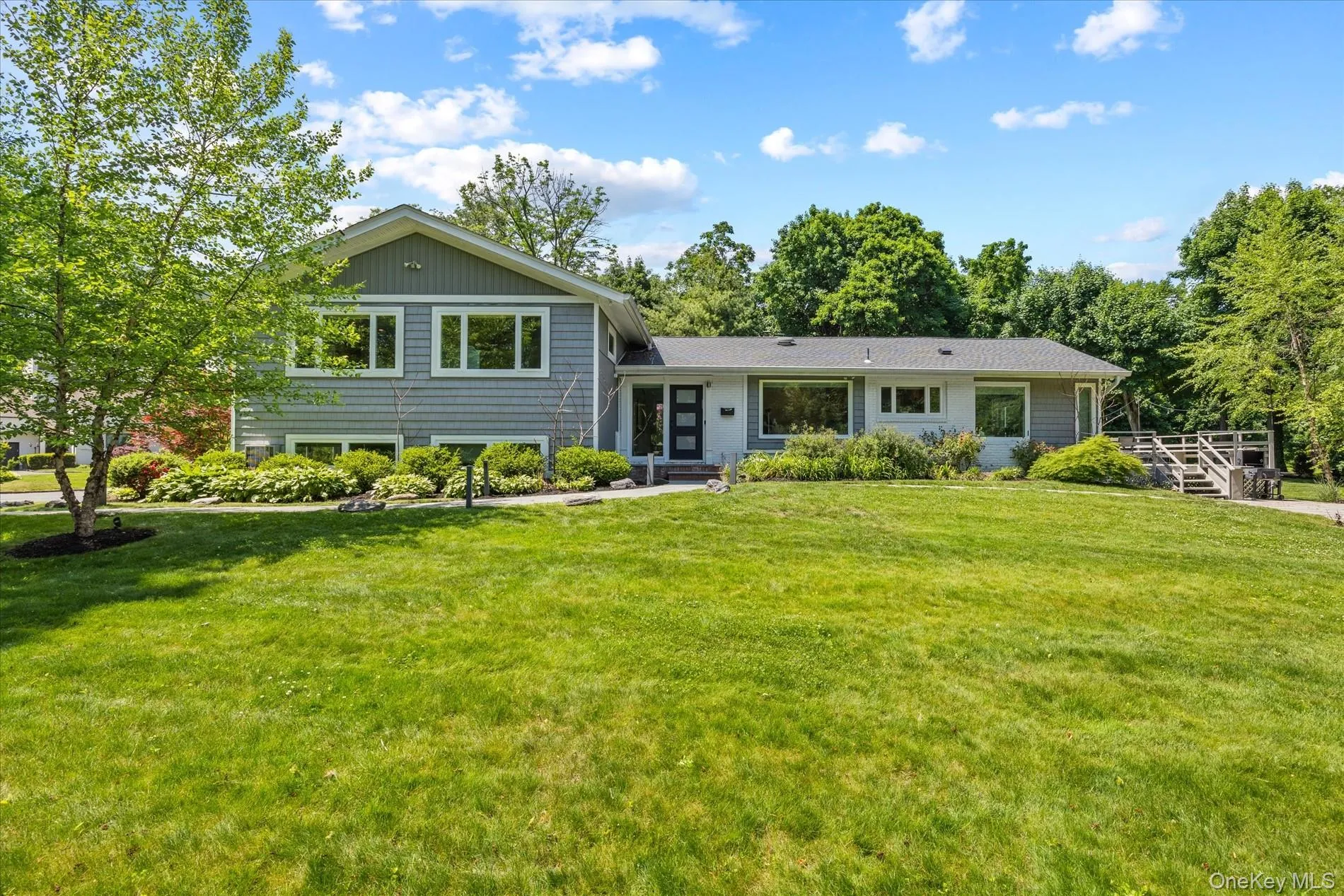 125 Hicks Lane, North Hempstead, NY, 5 Bedrooms Bedrooms, 9 Rooms Rooms,3 BathroomsBathrooms,Residential,For Rent,Hicks,0,1002885 125 Hicks Lane, North Hempstead, NY, 5 Bedrooms Bedrooms, 9 Rooms Rooms,3 BathroomsBathrooms,Residential,For Rent,Hicks,0,1002885