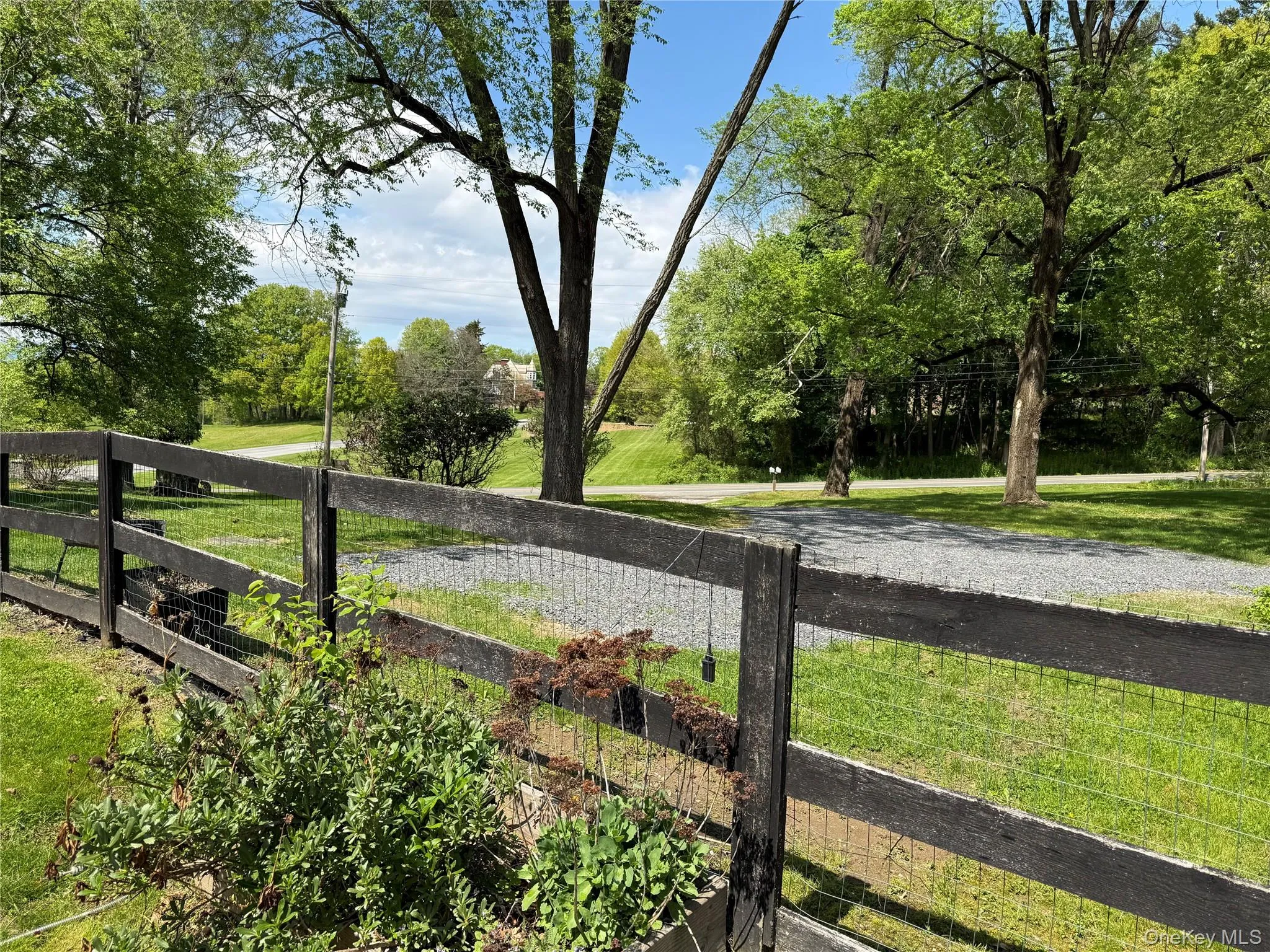 183 Barrytown Road, Red Hook, NY, 4 Bedrooms Bedrooms, 9 Rooms Rooms,3 BathroomsBathrooms,Residential Lease,For Rent,Barrytown,0,1002892 183 Barrytown Road, Red Hook, NY, 4 Bedrooms Bedrooms, 9 Rooms Rooms,3 BathroomsBathrooms,Residential Lease,For Rent,Barrytown,0,1002892