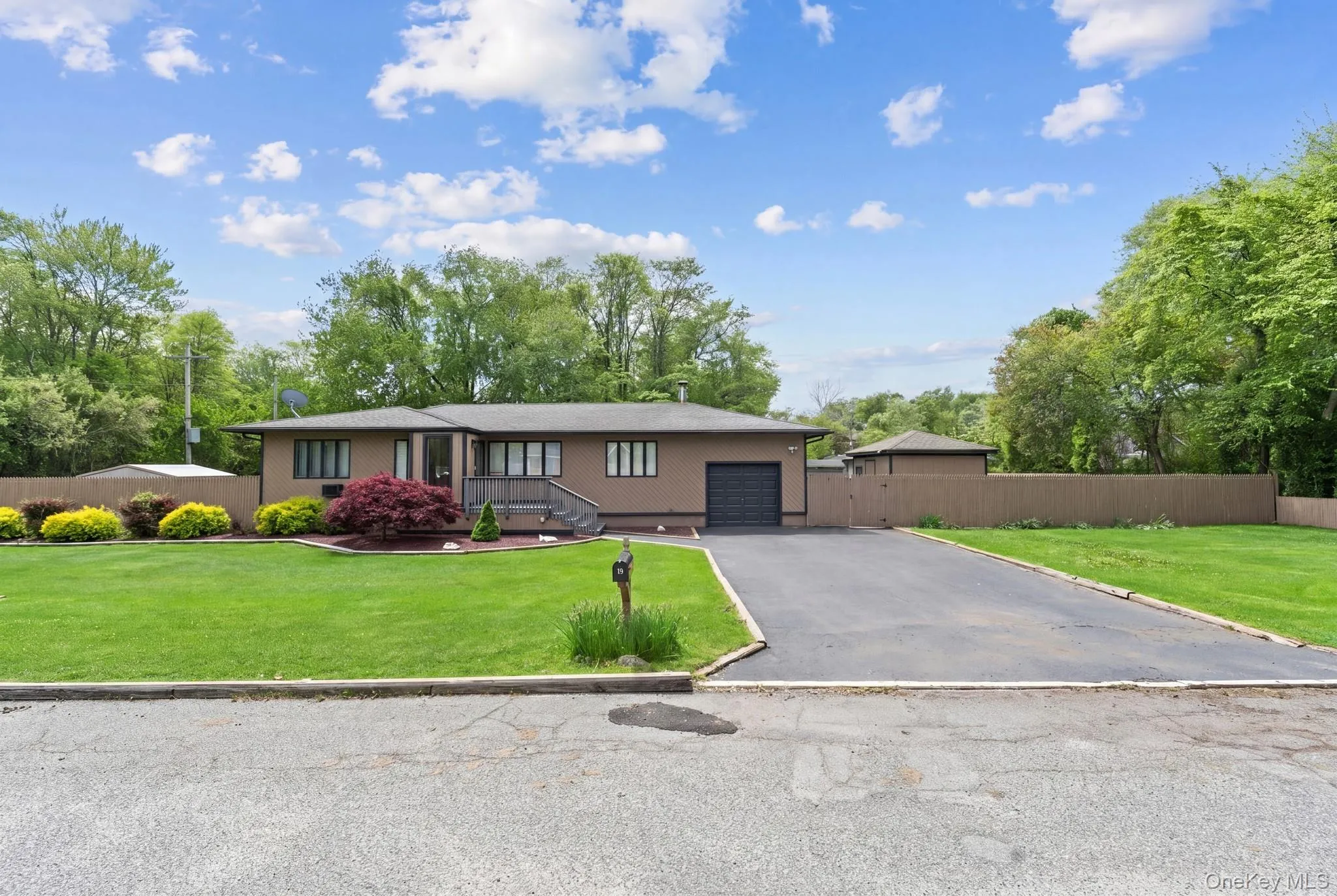 76 Cypress Drive, Brookhaven, NY, 3 Bedrooms Bedrooms, 6 Rooms Rooms,1 BathroomBathrooms,Residential,For Rent,Cypress,0,1002894 76 Cypress Drive, Brookhaven, NY, 3 Bedrooms Bedrooms, 6 Rooms Rooms,1 BathroomBathrooms,Residential,For Rent,Cypress,0,1002894
