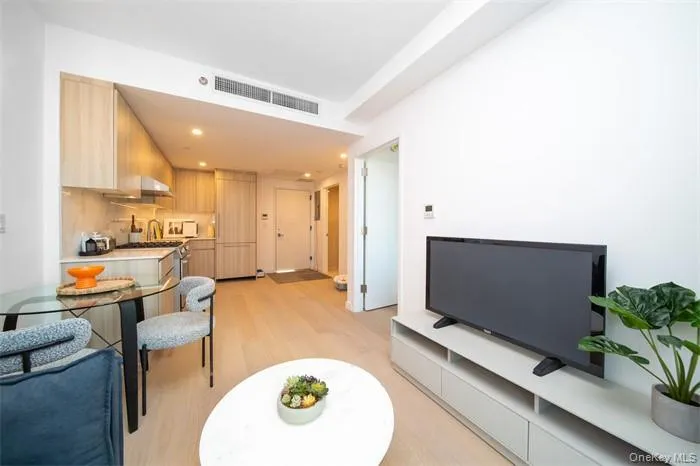 3371 Prince Street, New York, NY, 1 Bedroom Bedrooms, 3 Rooms Rooms,1 BathroomBathrooms,Residential Lease,For Rent,Prince,0,1002902 3371 Prince Street, New York, NY, 1 Bedroom Bedrooms, 3 Rooms Rooms,1 BathroomBathrooms,Residential Lease,For Rent,Prince,0,1002902
