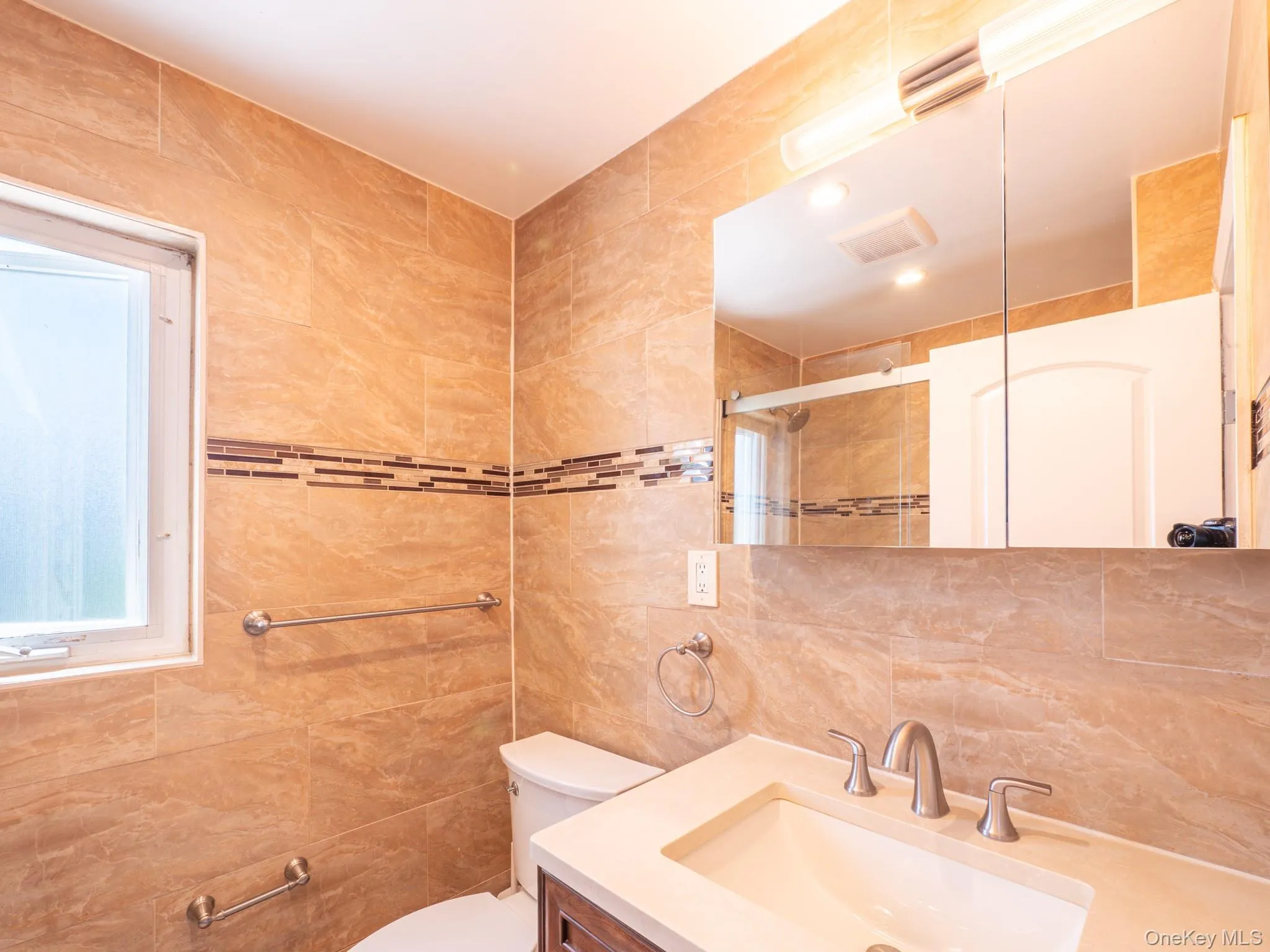 76-11 173rd Street, New York, NY, 3 Bedrooms Bedrooms, 7 Rooms Rooms,1 BathroomBathrooms,Residential,For Rent,173rd,0,1002907 76-11 173rd Street, New York, NY, 3 Bedrooms Bedrooms, 7 Rooms Rooms,1 BathroomBathrooms,Residential,For Rent,173rd,0,1002907