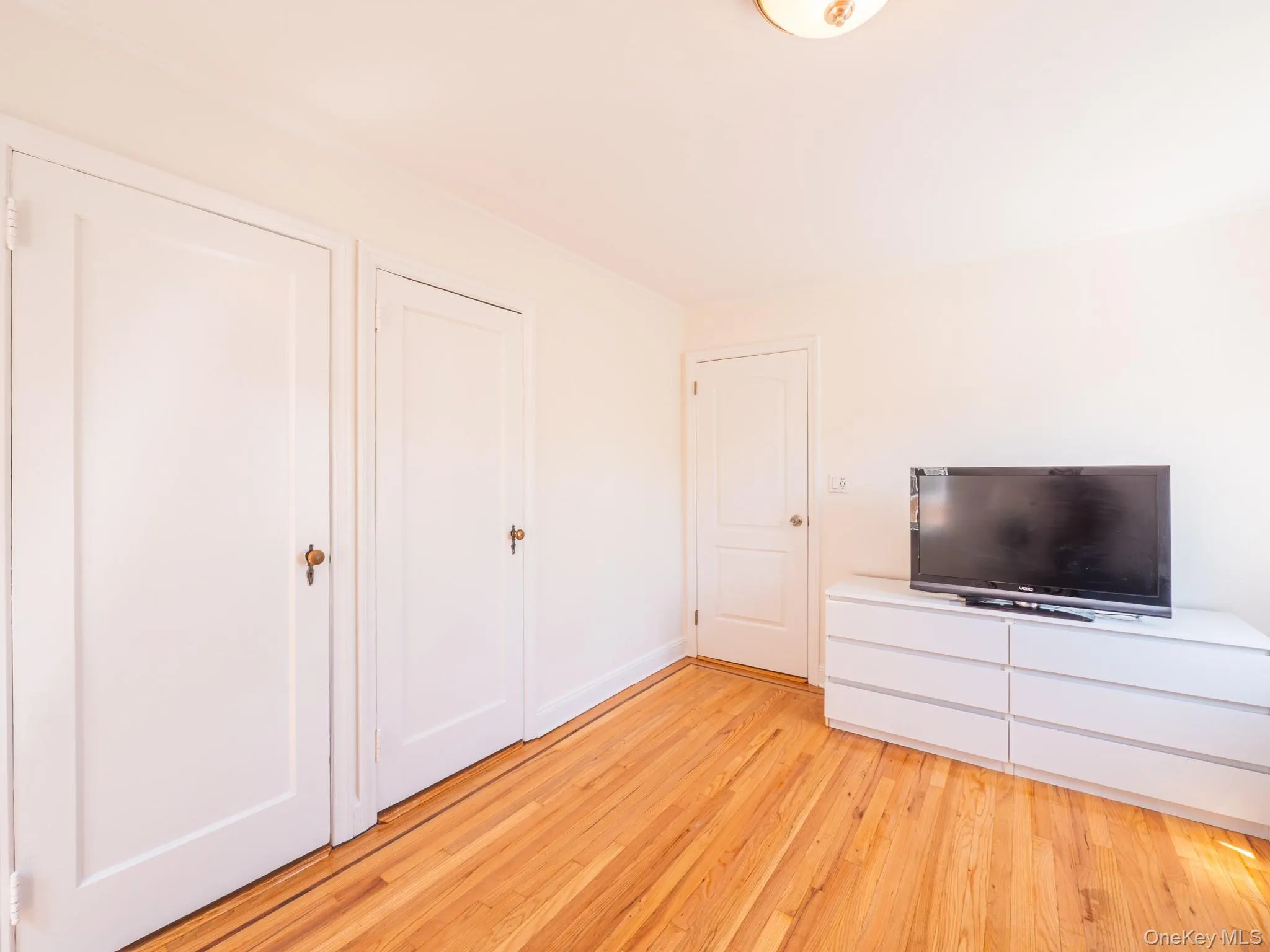 76-11 173rd Street, New York, NY, 3 Bedrooms Bedrooms, 7 Rooms Rooms,1 BathroomBathrooms,Residential,For Rent,173rd,0,1002907 76-11 173rd Street, New York, NY, 3 Bedrooms Bedrooms, 7 Rooms Rooms,1 BathroomBathrooms,Residential,For Rent,173rd,0,1002907