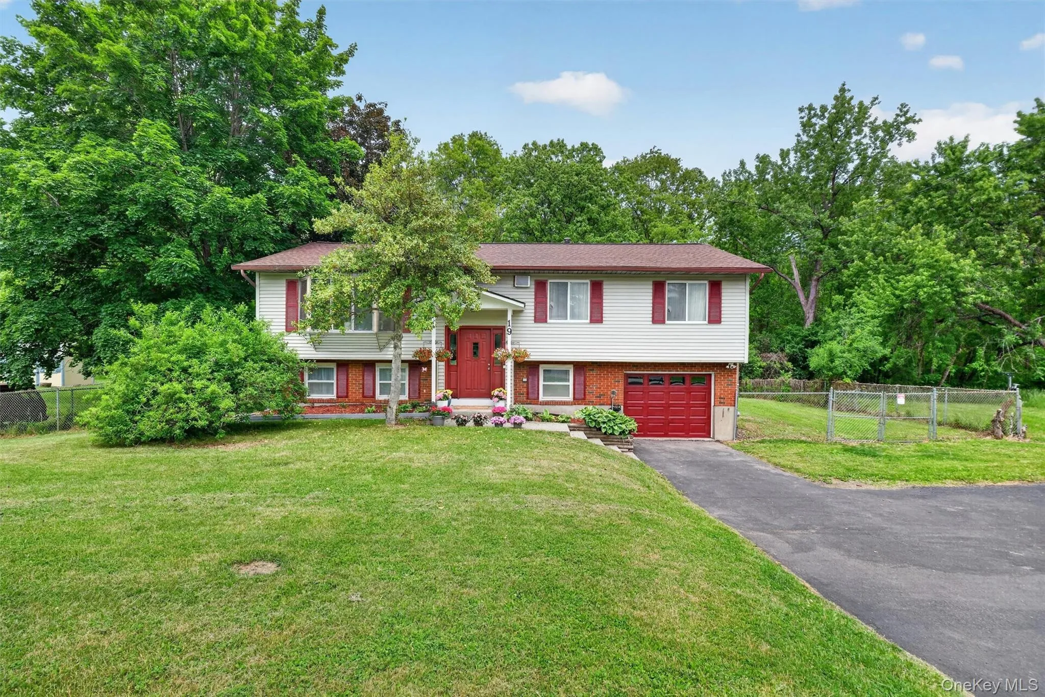 19 Victoria Drive, Newburgh (town), NY, 6 Bedrooms Bedrooms, 15 Rooms Rooms,3 BathroomsBathrooms,Residential,For Rent,Victoria,0,1002908 19 Victoria Drive, Newburgh (town), NY, 6 Bedrooms Bedrooms, 15 Rooms Rooms,3 BathroomsBathrooms,Residential,For Rent,Victoria,0,1002908