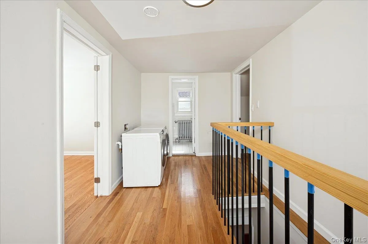 42 Glen Road, Eastchester, NY, 4 Bedrooms Bedrooms, 6 Rooms Rooms,2 BathroomsBathrooms,Residential Lease,For Rent,Glen,0,1002912 42 Glen Road, Eastchester, NY, 4 Bedrooms Bedrooms, 6 Rooms Rooms,2 BathroomsBathrooms,Residential Lease,For Rent,Glen,0,1002912