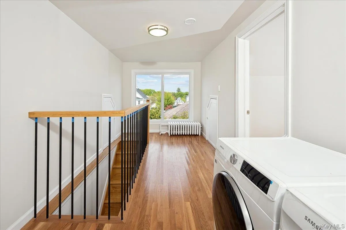 42 Glen Road, Eastchester, NY, 4 Bedrooms Bedrooms, 6 Rooms Rooms,2 BathroomsBathrooms,Residential Lease,For Rent,Glen,0,1002912 42 Glen Road, Eastchester, NY, 4 Bedrooms Bedrooms, 6 Rooms Rooms,2 BathroomsBathrooms,Residential Lease,For Rent,Glen,0,1002912