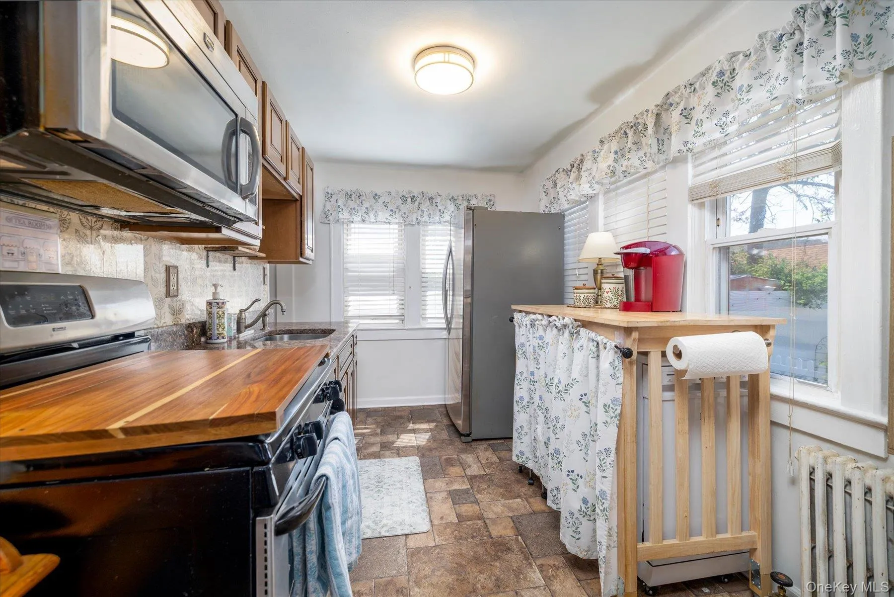 2015 Freeman Avenue, Hempstead, NY, 3 Bedrooms Bedrooms, 7 Rooms Rooms,1 BathroomBathrooms,Residential Sale,For Rent,Freeman,0,1002916 2015 Freeman Avenue, Hempstead, NY, 3 Bedrooms Bedrooms, 7 Rooms Rooms,1 BathroomBathrooms,Residential Sale,For Rent,Freeman,0,1002916