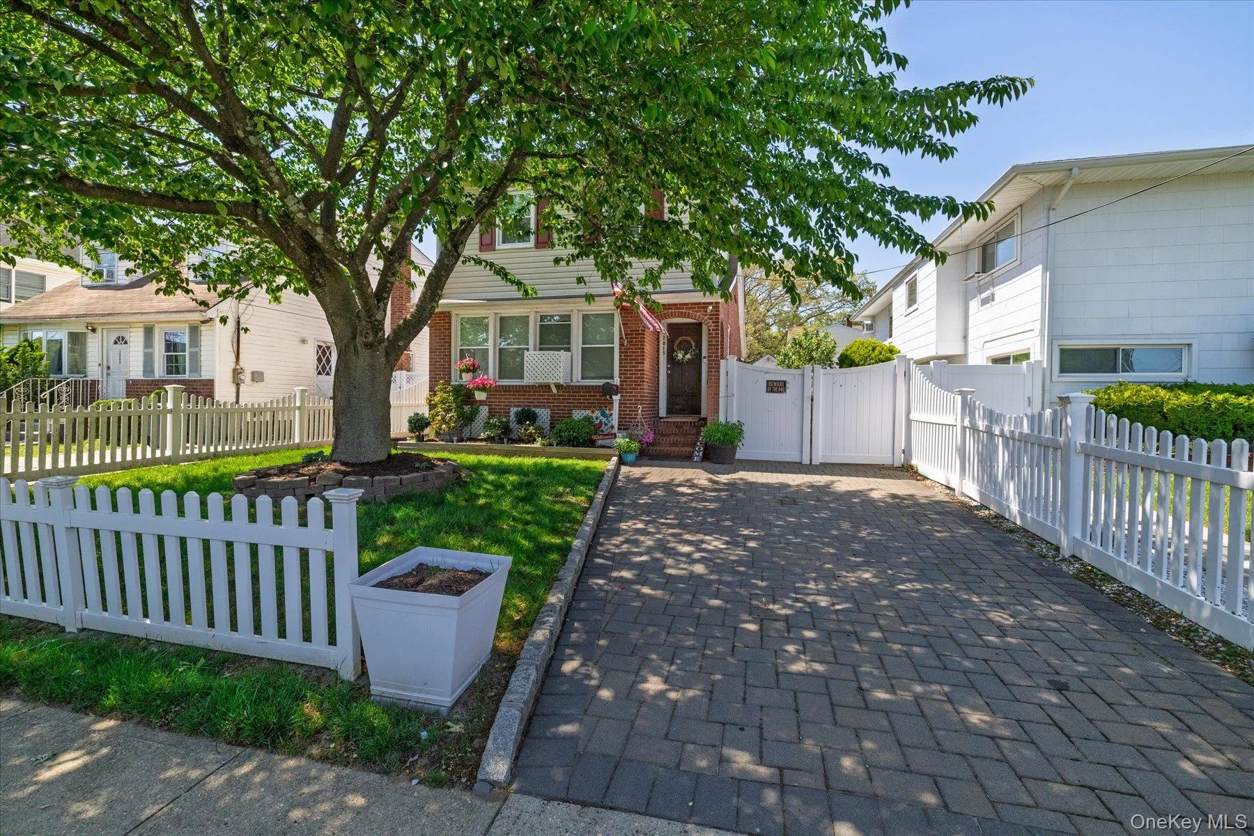 2015 Freeman Avenue, Hempstead, NY, 3 Bedrooms Bedrooms, 7 Rooms Rooms,1 BathroomBathrooms,Residential Sale,For Rent,Freeman,0,1002916 2015 Freeman Avenue, Hempstead, NY, 3 Bedrooms Bedrooms, 7 Rooms Rooms,1 BathroomBathrooms,Residential Sale,For Rent,Freeman,0,1002916