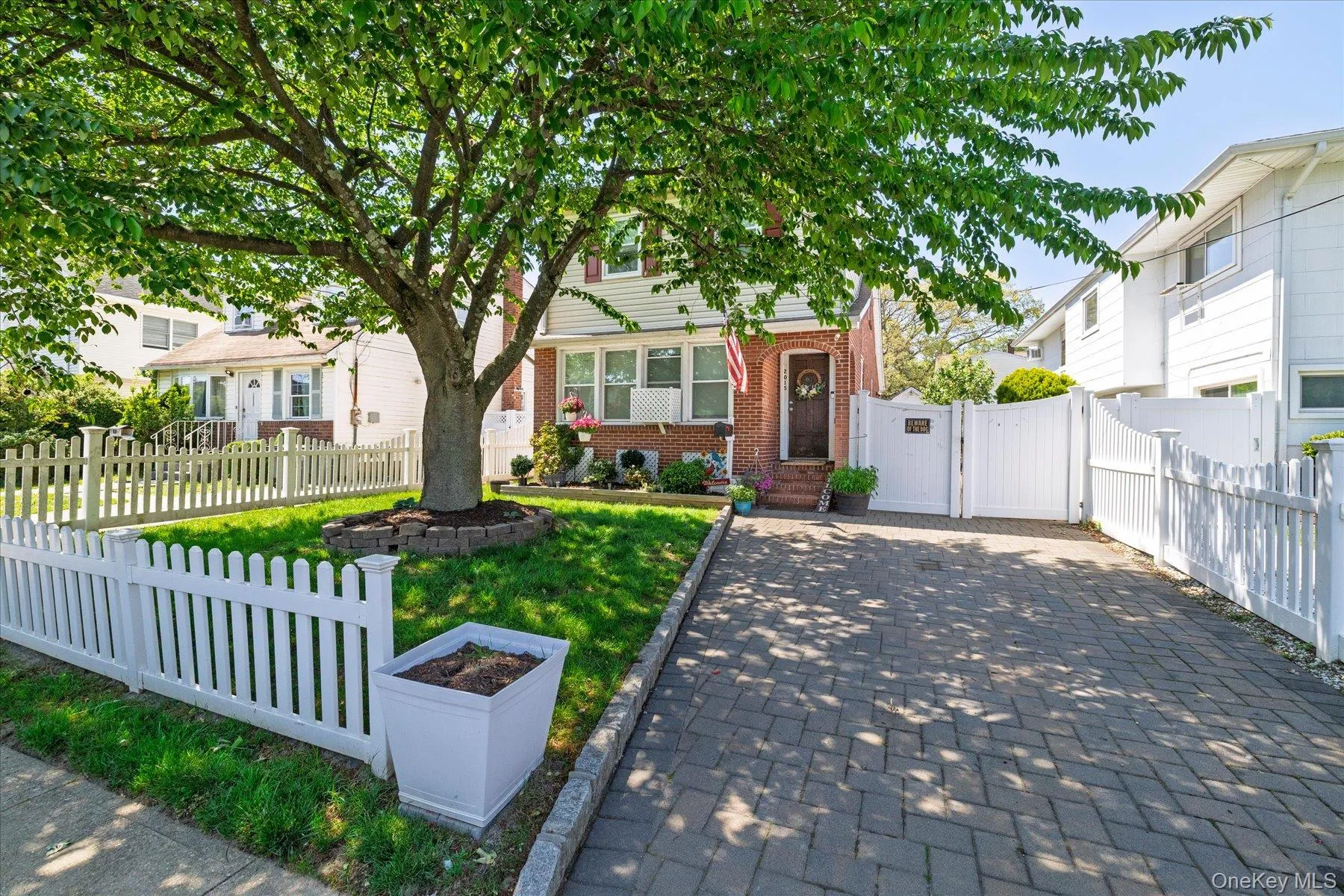 2015 Freeman Avenue, Hempstead, NY, 3 Bedrooms Bedrooms, 7 Rooms Rooms,1 BathroomBathrooms,Residential Sale,For Rent,Freeman,0,1002916 2015 Freeman Avenue, Hempstead, NY, 3 Bedrooms Bedrooms, 7 Rooms Rooms,1 BathroomBathrooms,Residential Sale,For Rent,Freeman,0,1002916