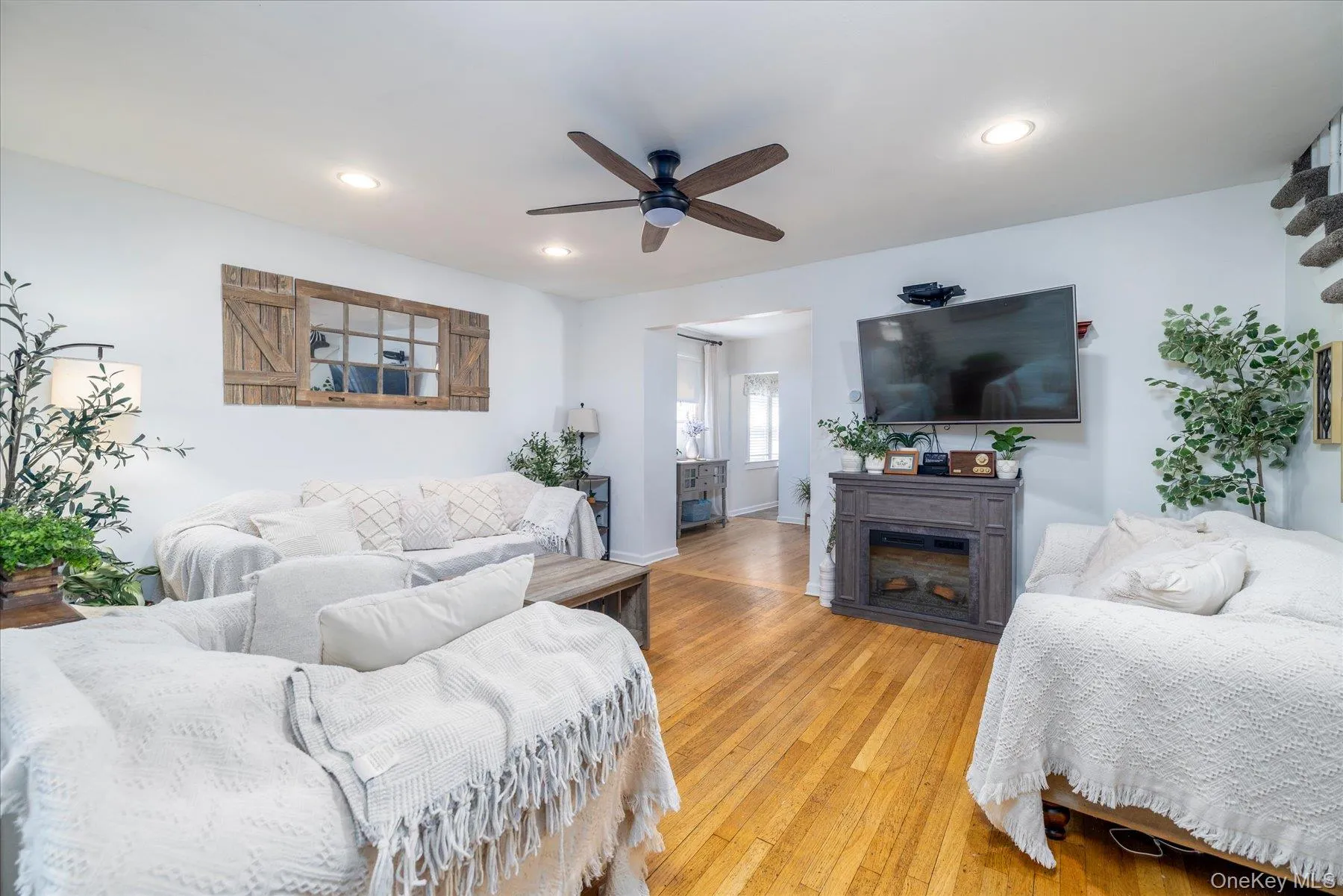 2015 Freeman Avenue, Hempstead, NY, 3 Bedrooms Bedrooms, 7 Rooms Rooms,1 BathroomBathrooms,Residential Sale,For Rent,Freeman,0,1002916 2015 Freeman Avenue, Hempstead, NY, 3 Bedrooms Bedrooms, 7 Rooms Rooms,1 BathroomBathrooms,Residential Sale,For Rent,Freeman,0,1002916