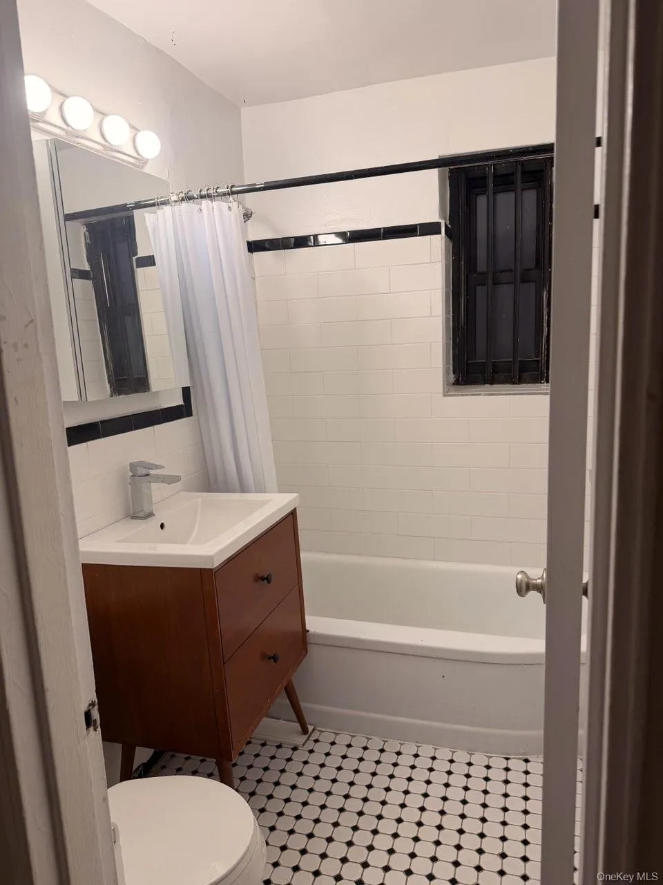 67th Rd 10245, New York, NY, 1 Bedroom Bedrooms, 3 Rooms Rooms,1 BathroomBathrooms,Residential Lease,For Rent,10245,0,1002919 67th Rd 10245, New York, NY, 1 Bedroom Bedrooms, 3 Rooms Rooms,1 BathroomBathrooms,Residential Lease,For Rent,10245,0,1002919