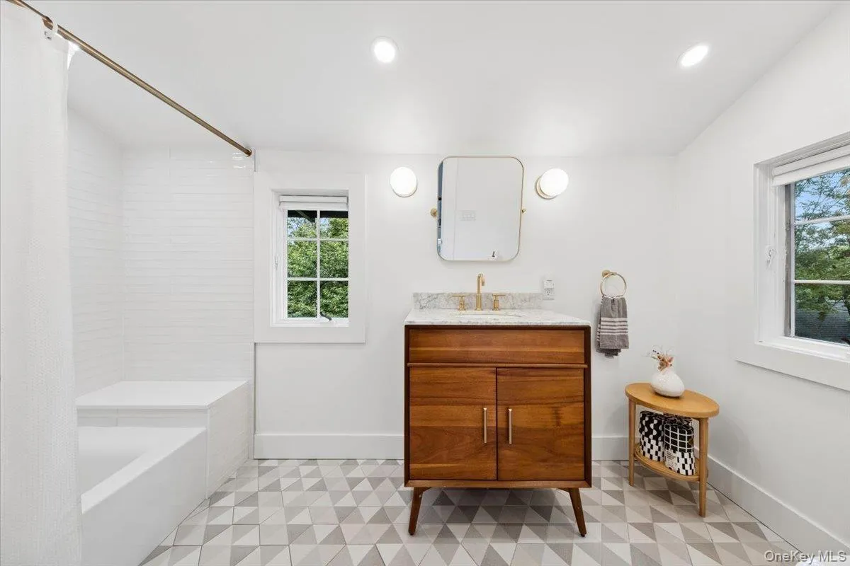 294 Weaver Street, Mamaroneck, NY, 4 Bedrooms Bedrooms, 11 Rooms Rooms,3 BathroomsBathrooms,Residential,For Rent,Weaver,0,1002921 294 Weaver Street, Mamaroneck, NY, 4 Bedrooms Bedrooms, 11 Rooms Rooms,3 BathroomsBathrooms,Residential,For Rent,Weaver,0,1002921