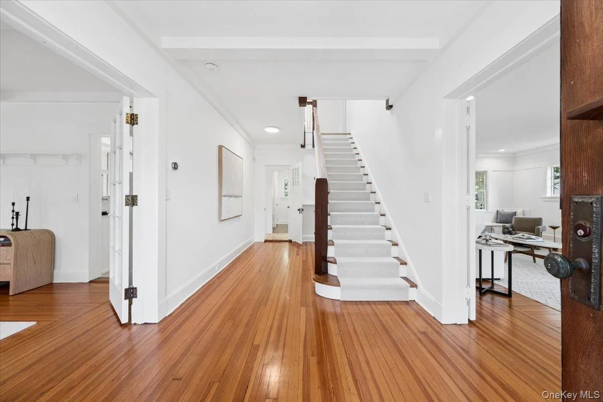 294 Weaver Street, Mamaroneck, NY, 4 Bedrooms Bedrooms, 11 Rooms Rooms,3 BathroomsBathrooms,Residential,For Rent,Weaver,0,1002921 294 Weaver Street, Mamaroneck, NY, 4 Bedrooms Bedrooms, 11 Rooms Rooms,3 BathroomsBathrooms,Residential,For Rent,Weaver,0,1002921