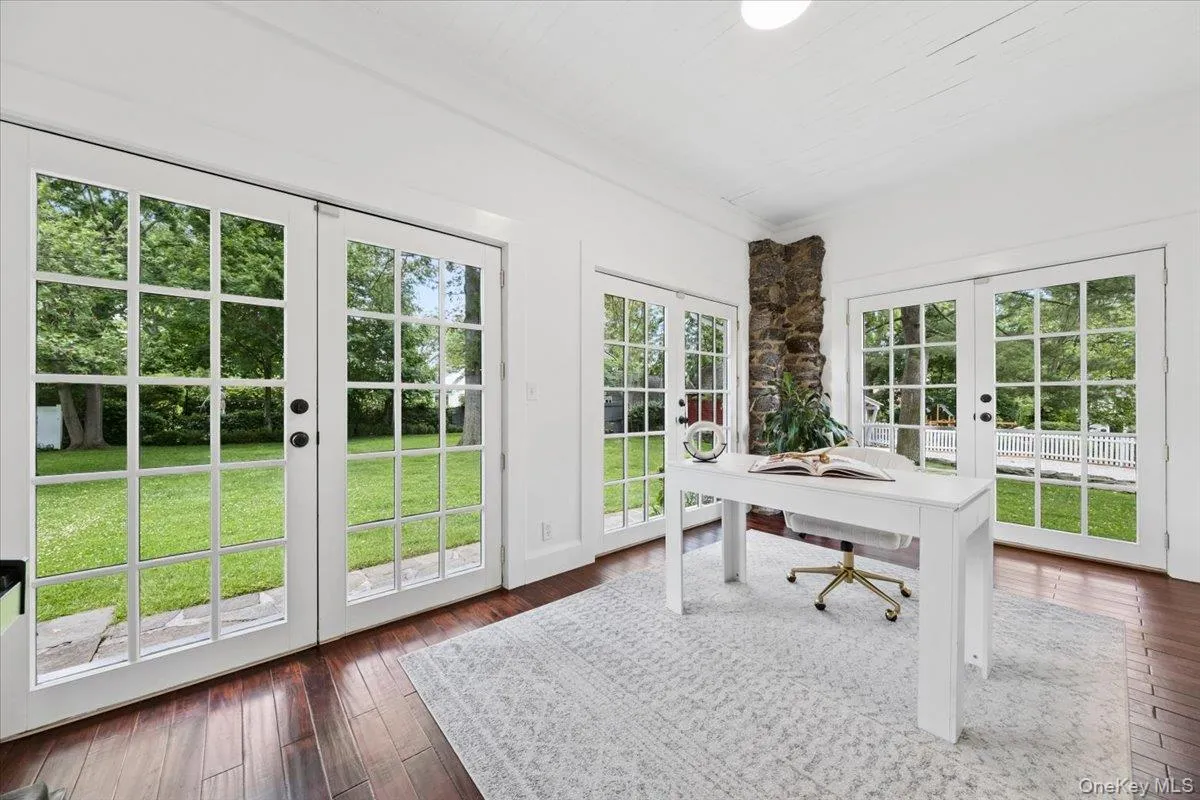 294 Weaver Street, Mamaroneck, NY, 4 Bedrooms Bedrooms, 11 Rooms Rooms,3 BathroomsBathrooms,Residential,For Rent,Weaver,0,1002921 294 Weaver Street, Mamaroneck, NY, 4 Bedrooms Bedrooms, 11 Rooms Rooms,3 BathroomsBathrooms,Residential,For Rent,Weaver,0,1002921