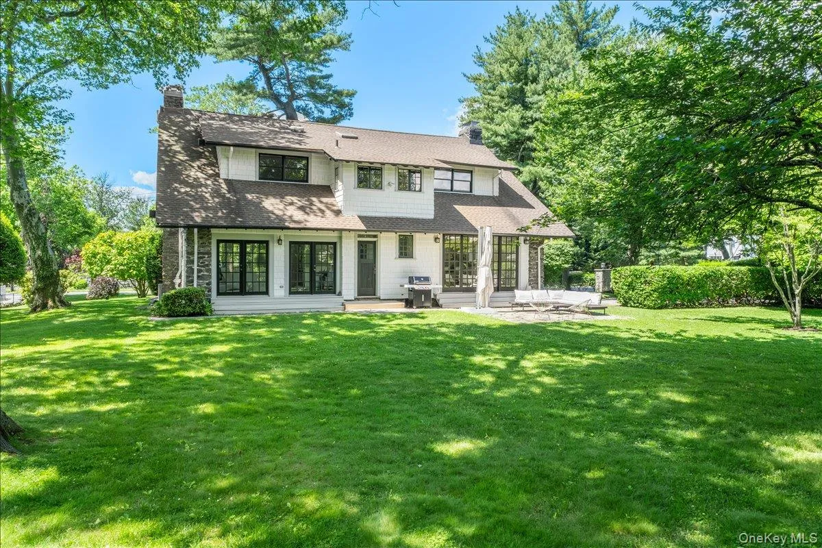 294 Weaver Street, Mamaroneck, NY, 4 Bedrooms Bedrooms, 11 Rooms Rooms,3 BathroomsBathrooms,Residential,For Rent,Weaver,0,1002921 294 Weaver Street, Mamaroneck, NY, 4 Bedrooms Bedrooms, 11 Rooms Rooms,3 BathroomsBathrooms,Residential,For Rent,Weaver,0,1002921