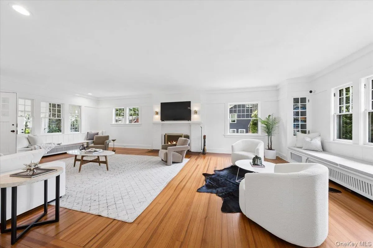 294 Weaver Street, Mamaroneck, NY, 4 Bedrooms Bedrooms, 11 Rooms Rooms,3 BathroomsBathrooms,Residential,For Rent,Weaver,0,1002921 294 Weaver Street, Mamaroneck, NY, 4 Bedrooms Bedrooms, 11 Rooms Rooms,3 BathroomsBathrooms,Residential,For Rent,Weaver,0,1002921