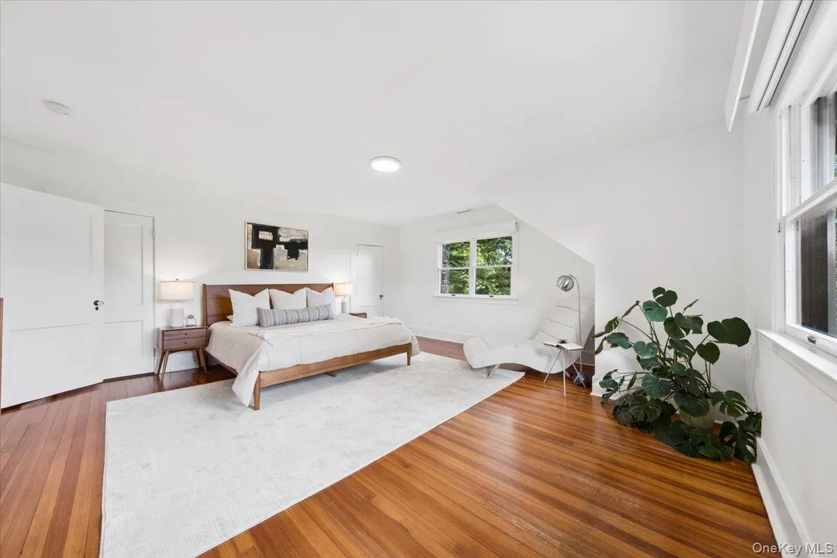 294 Weaver Street, Mamaroneck, NY, 4 Bedrooms Bedrooms, 11 Rooms Rooms,3 BathroomsBathrooms,Residential,For Rent,Weaver,0,1002921 294 Weaver Street, Mamaroneck, NY, 4 Bedrooms Bedrooms, 11 Rooms Rooms,3 BathroomsBathrooms,Residential,For Rent,Weaver,0,1002921