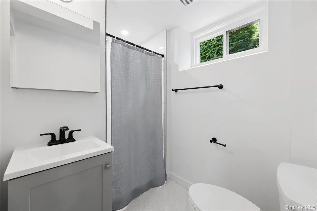 294 Weaver Street, Mamaroneck, NY, 4 Bedrooms Bedrooms, 11 Rooms Rooms,3 BathroomsBathrooms,Residential,For Rent,Weaver,0,1002921 294 Weaver Street, Mamaroneck, NY, 4 Bedrooms Bedrooms, 11 Rooms Rooms,3 BathroomsBathrooms,Residential,For Rent,Weaver,0,1002921