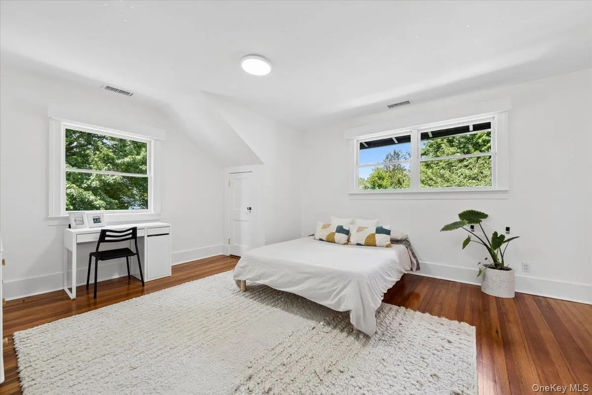 294 Weaver Street, Mamaroneck, NY, 4 Bedrooms Bedrooms, 11 Rooms Rooms,3 BathroomsBathrooms,Residential,For Rent,Weaver,0,1002921 294 Weaver Street, Mamaroneck, NY, 4 Bedrooms Bedrooms, 11 Rooms Rooms,3 BathroomsBathrooms,Residential,For Rent,Weaver,0,1002921